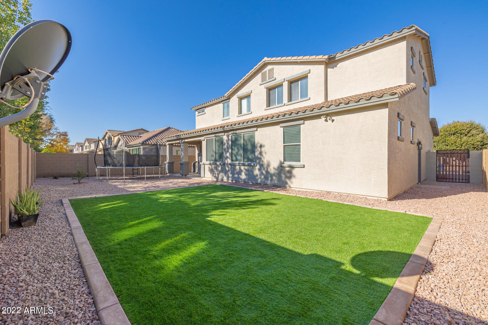 21453 E ROUNDUP Way