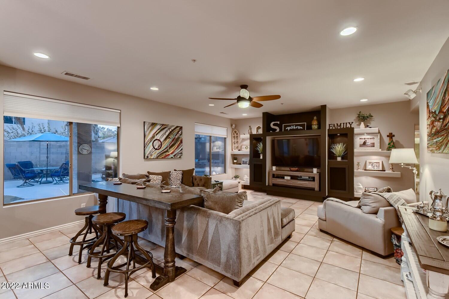 6030 E LONG SHADOW Trail
