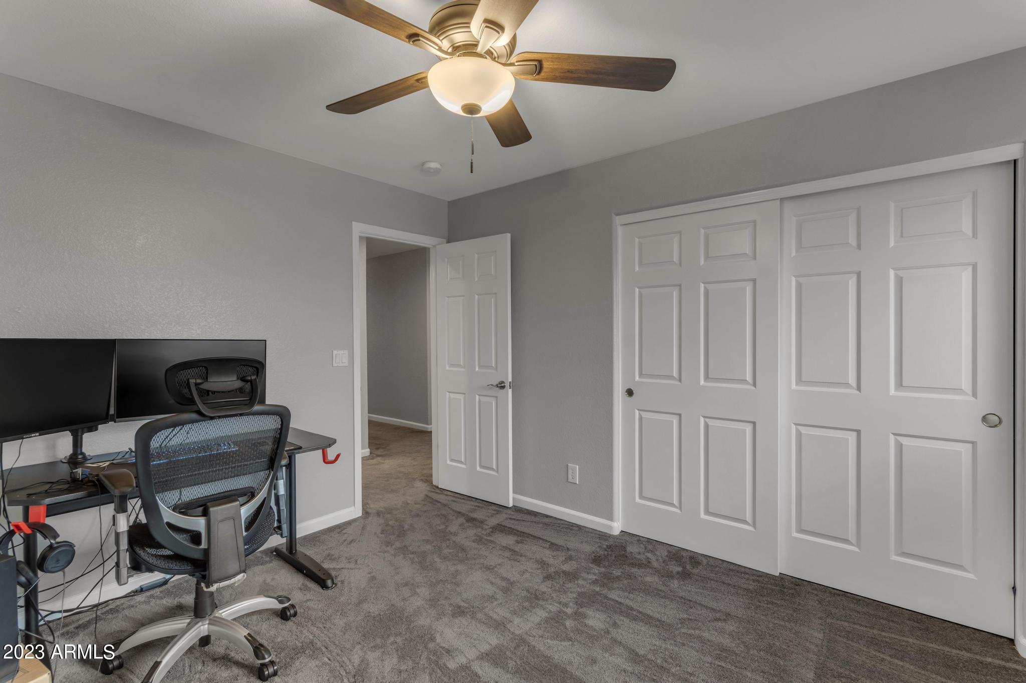 2037 N CHESTNUT --