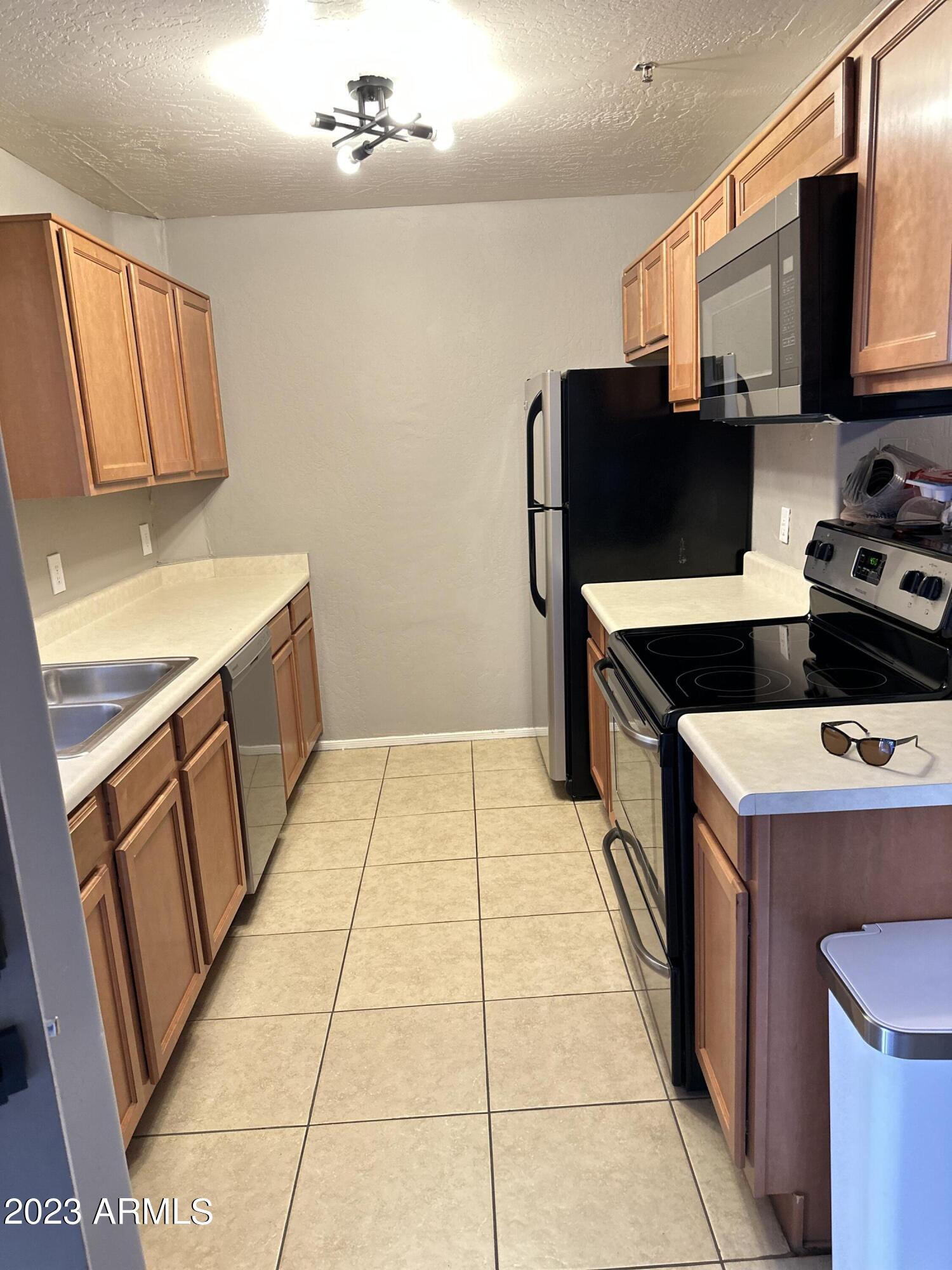 1287 N ALMA SCHOOL Road # 164