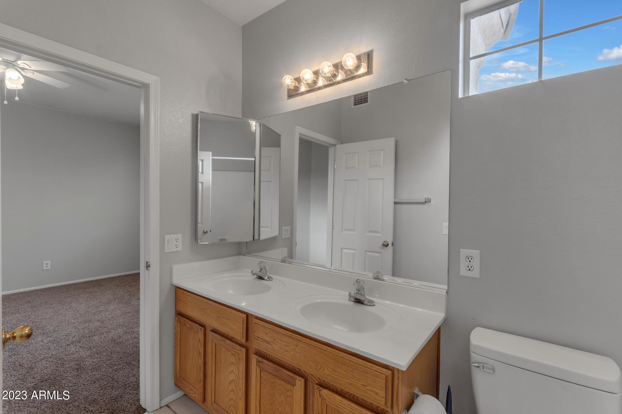 11430 W LAURELWOOD Lane