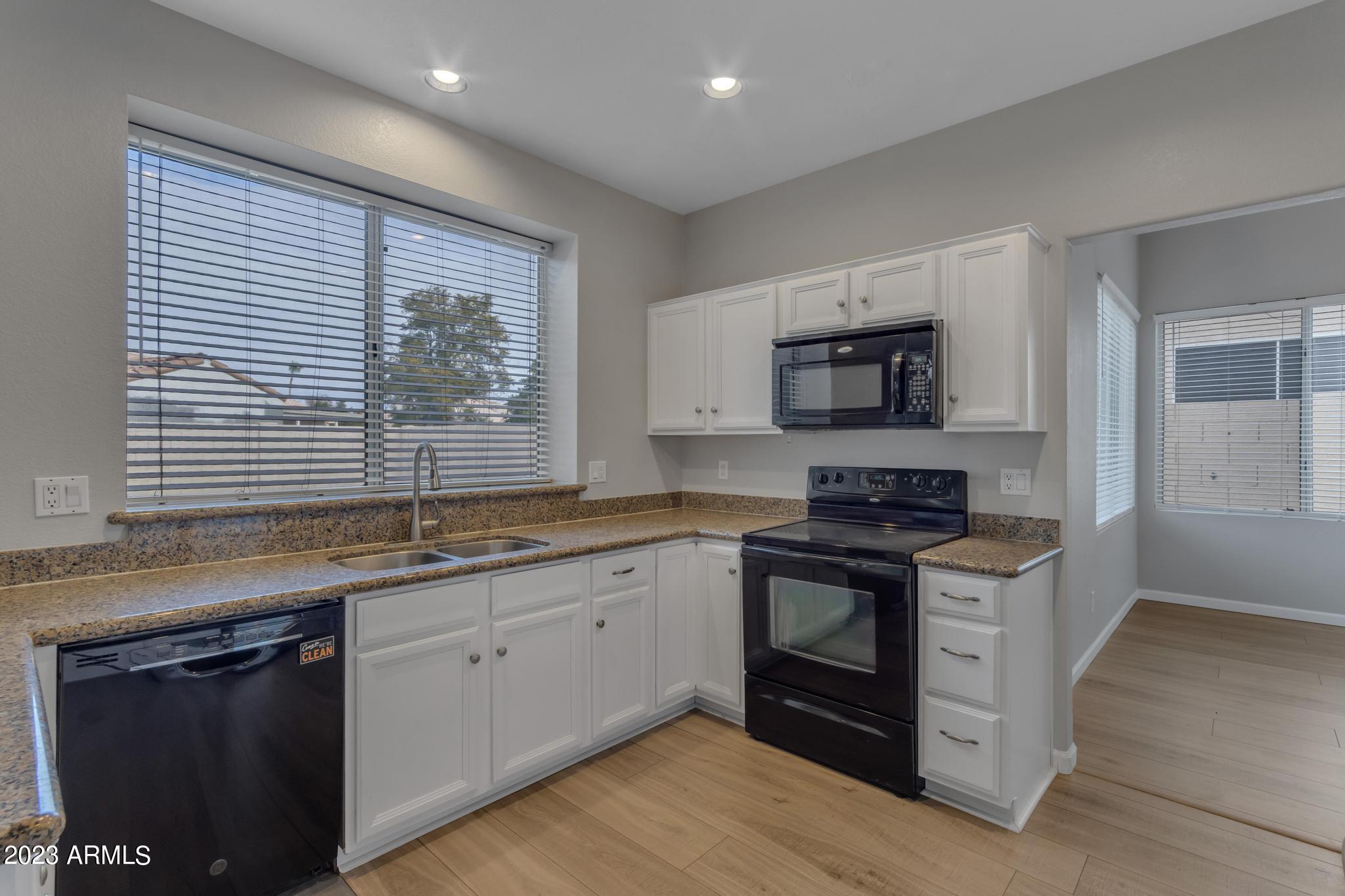 11430 W LAURELWOOD Lane