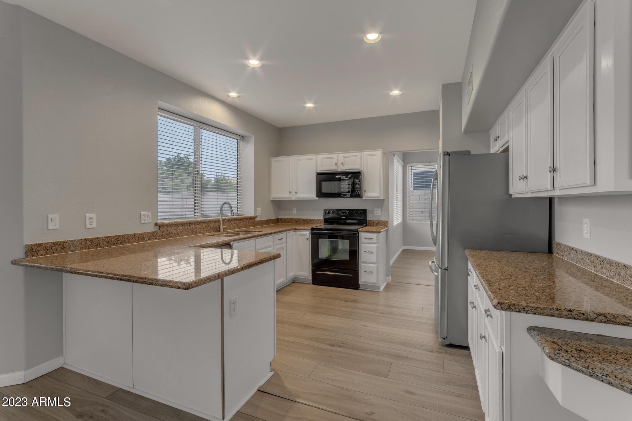 11430 W LAURELWOOD Lane