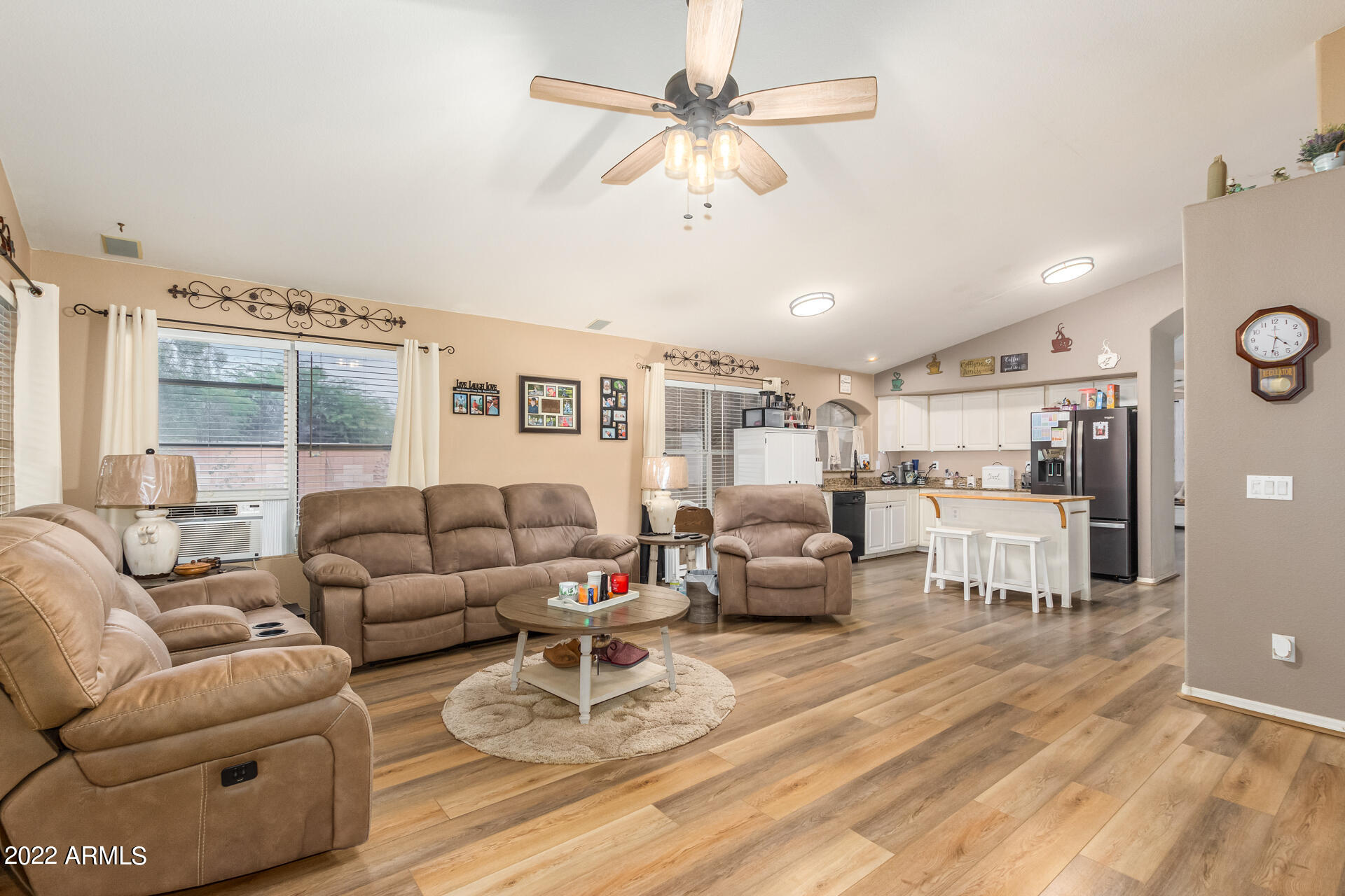 2024 S RAVEN Circle