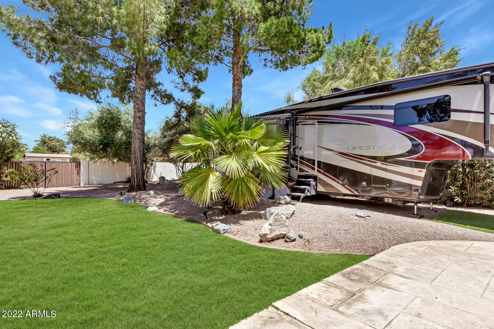 6912 E LARKSPUR Drive
