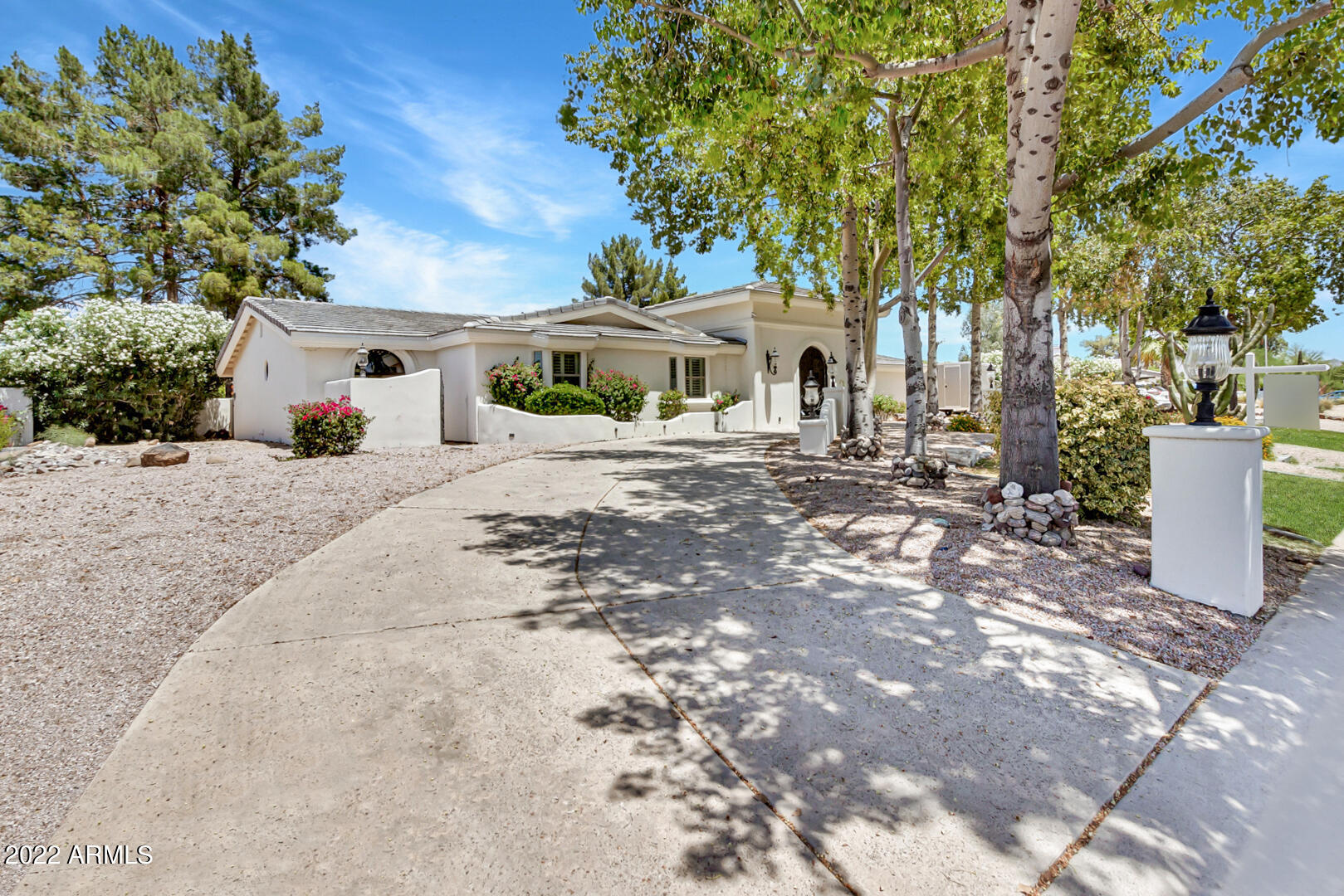 6912 E LARKSPUR Drive