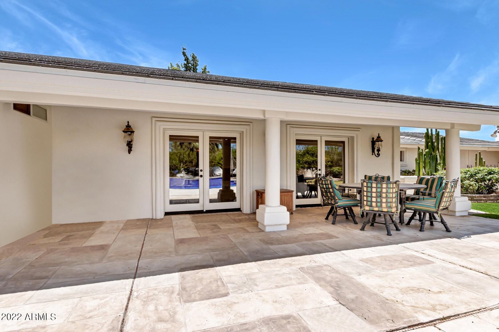 6912 E LARKSPUR Drive