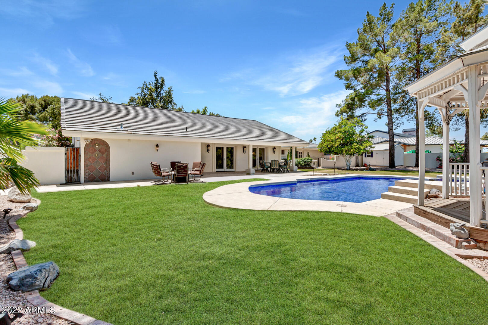 6912 E LARKSPUR Drive