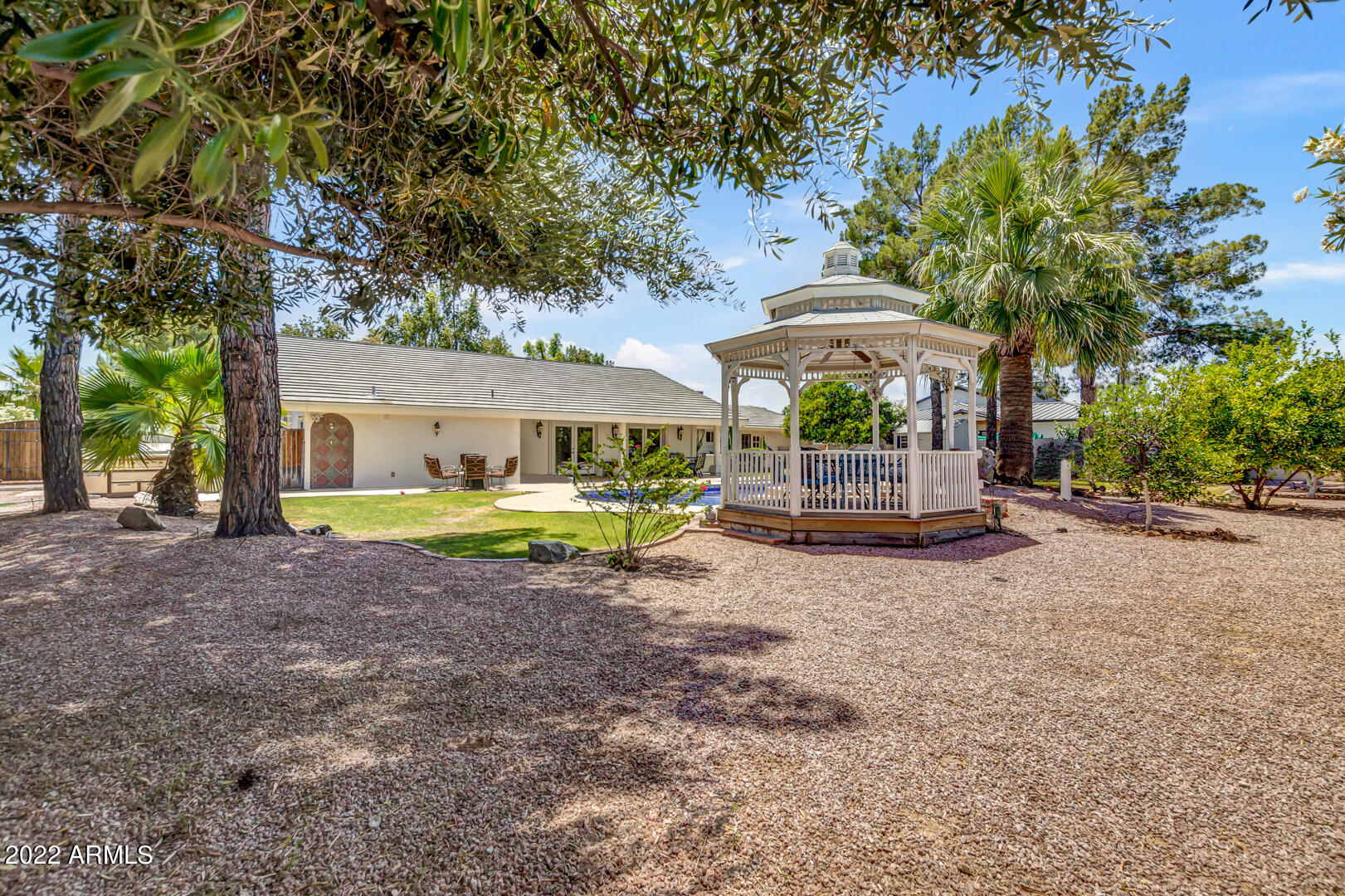 6912 E LARKSPUR Drive