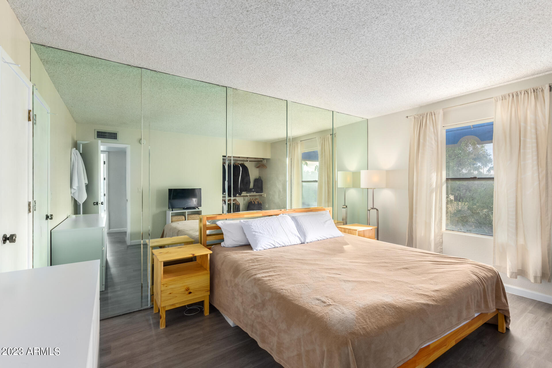 4810 E EUCLID Avenue # 3