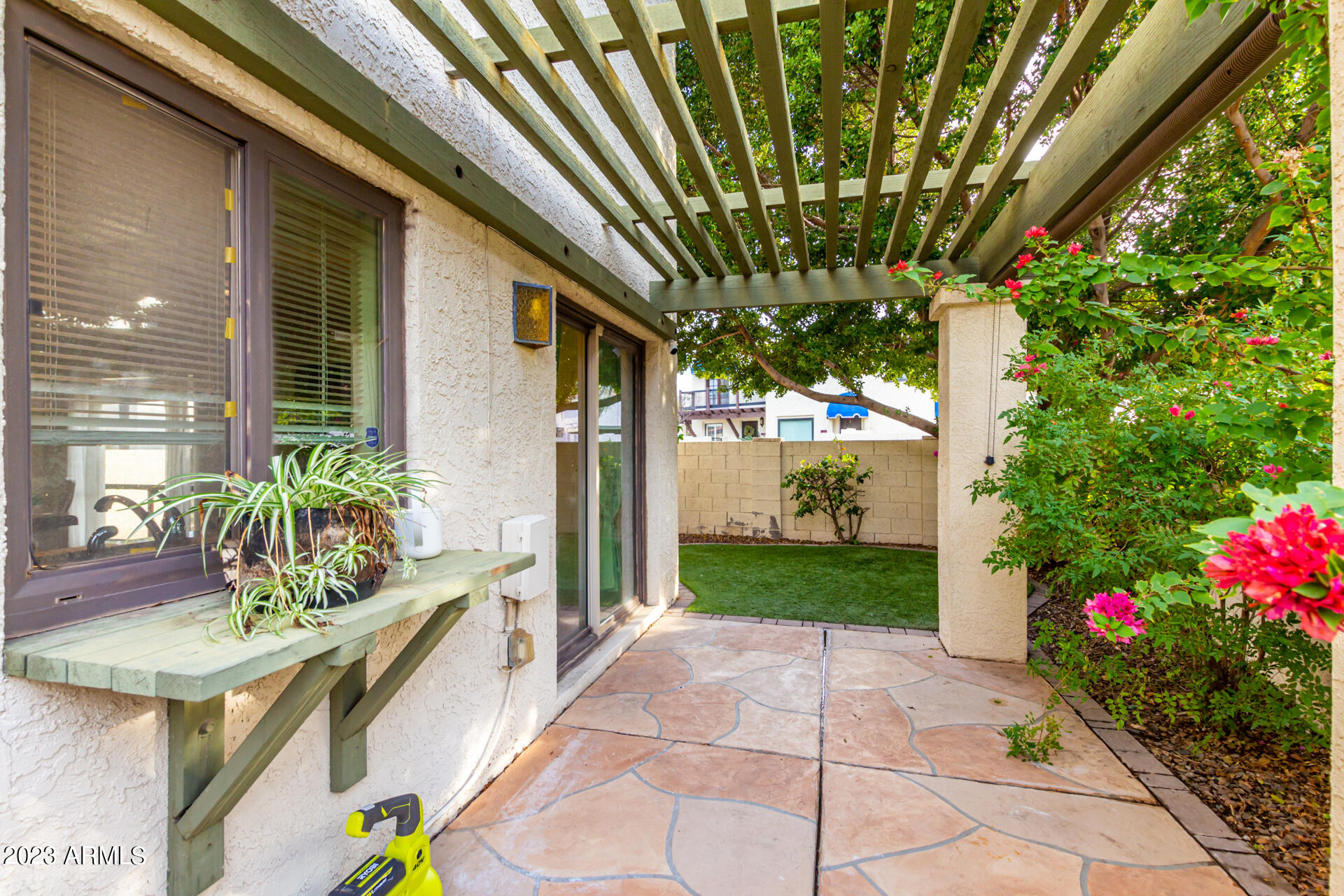4810 E EUCLID Avenue # 3