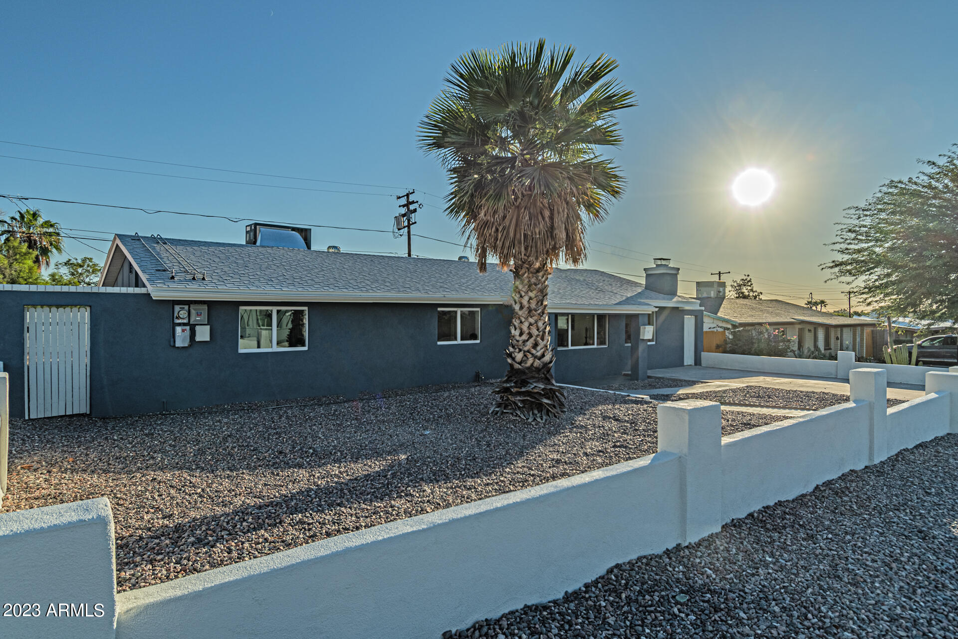 1307 E ALICE Avenue