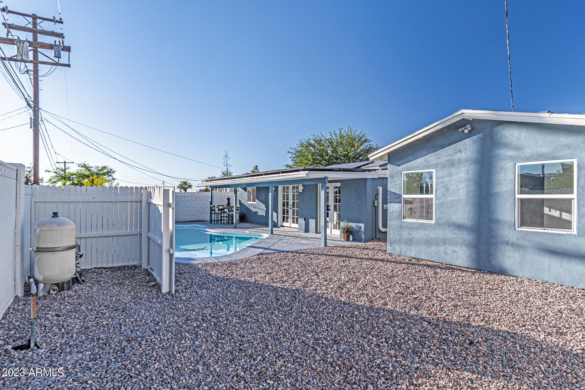 1307 E ALICE Avenue