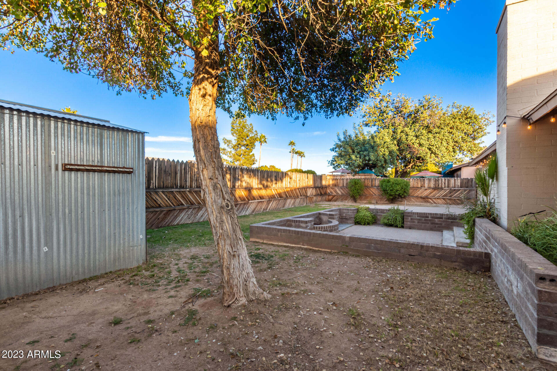 838 W SANTA CRUZ Drive