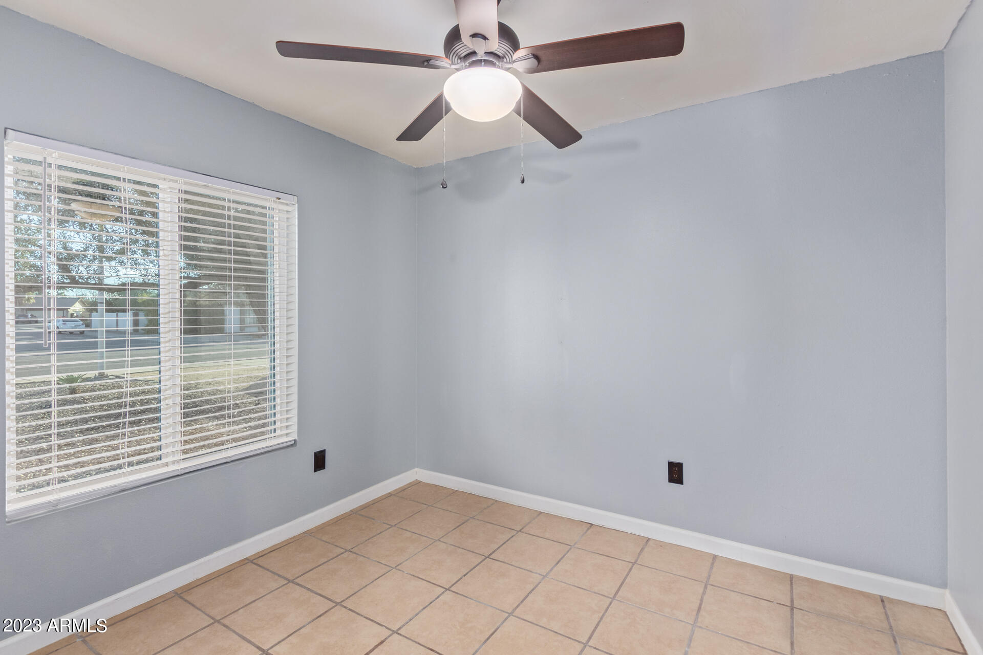 838 W SANTA CRUZ Drive