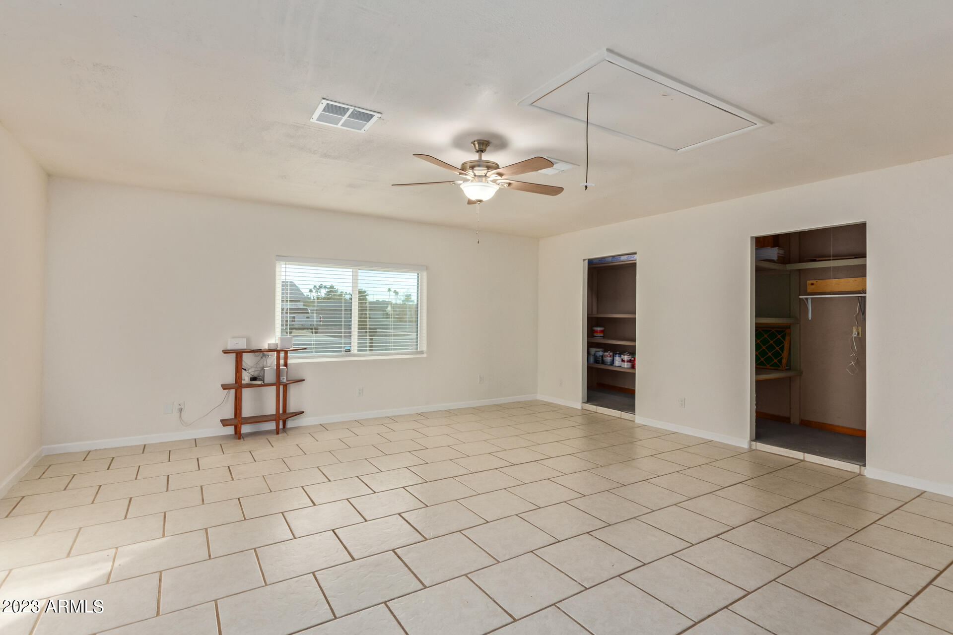 838 W SANTA CRUZ Drive