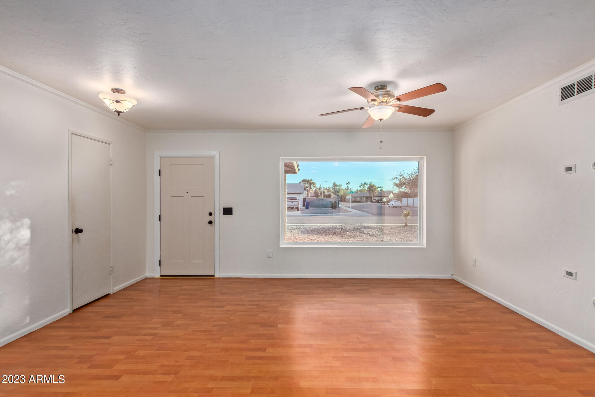 838 W SANTA CRUZ Drive
