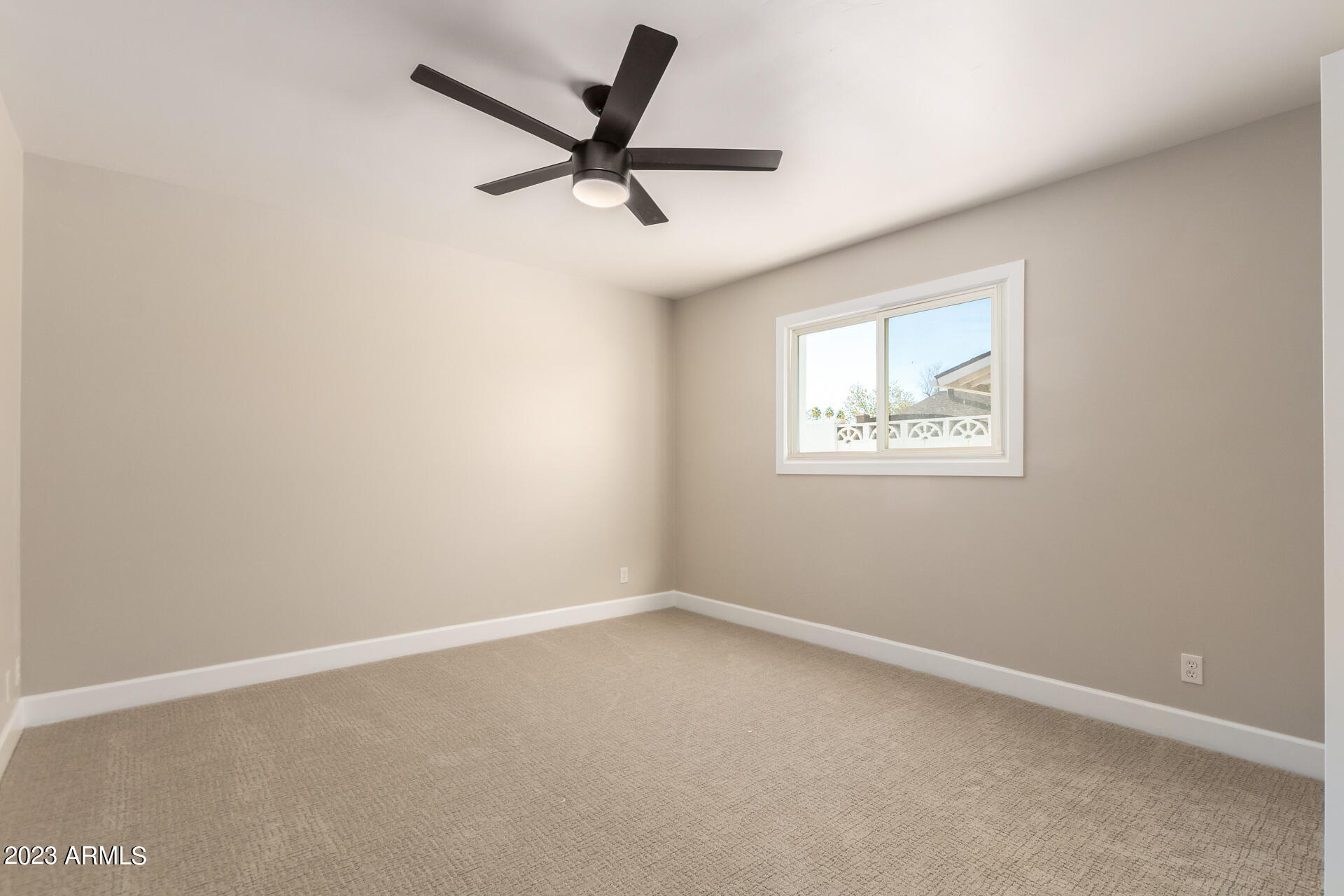 8232 E VISTA Drive