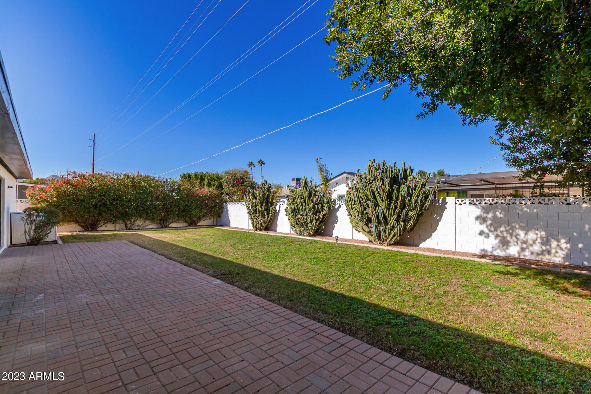 8232 E VISTA Drive