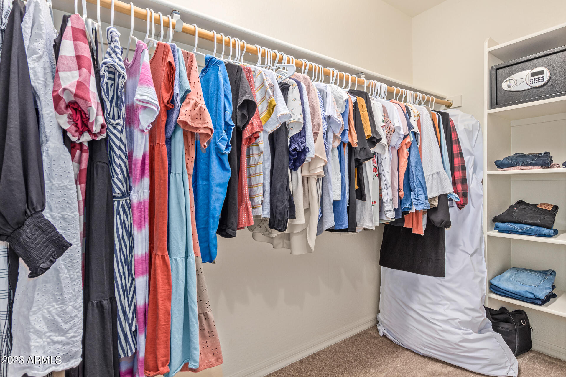 3975 E MESQUITE Street