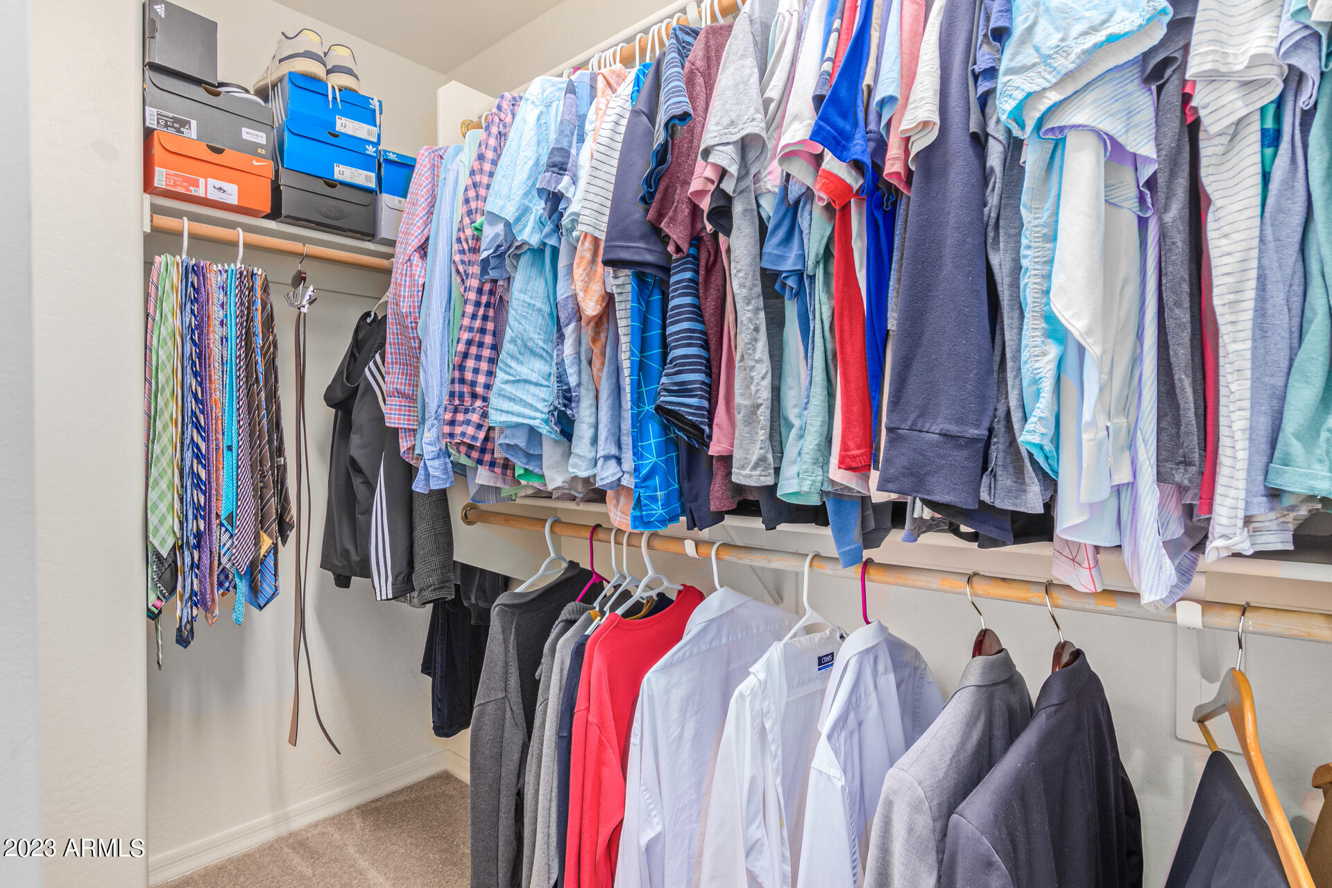 3975 E MESQUITE Street