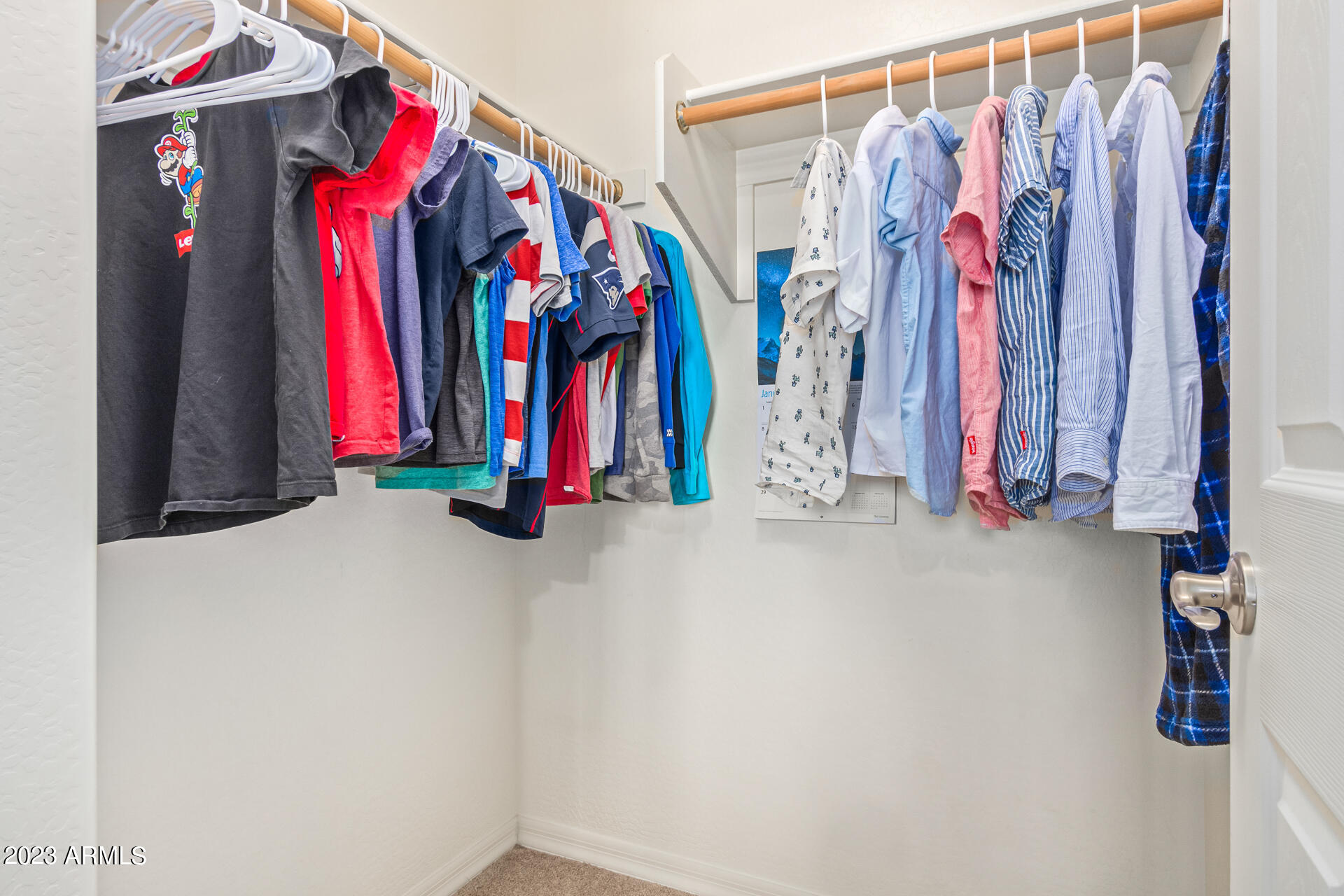 3975 E MESQUITE Street