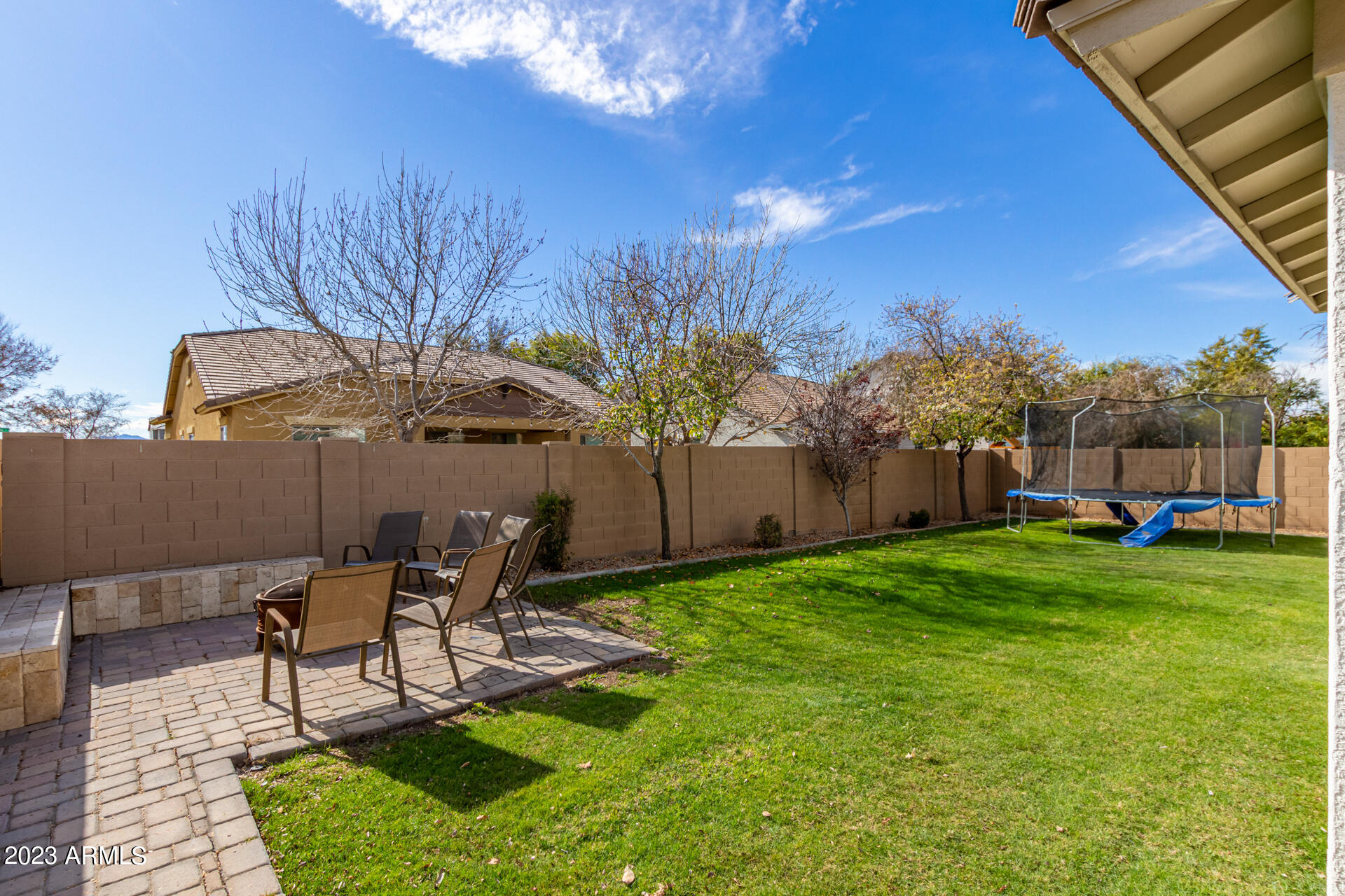 3975 E MESQUITE Street