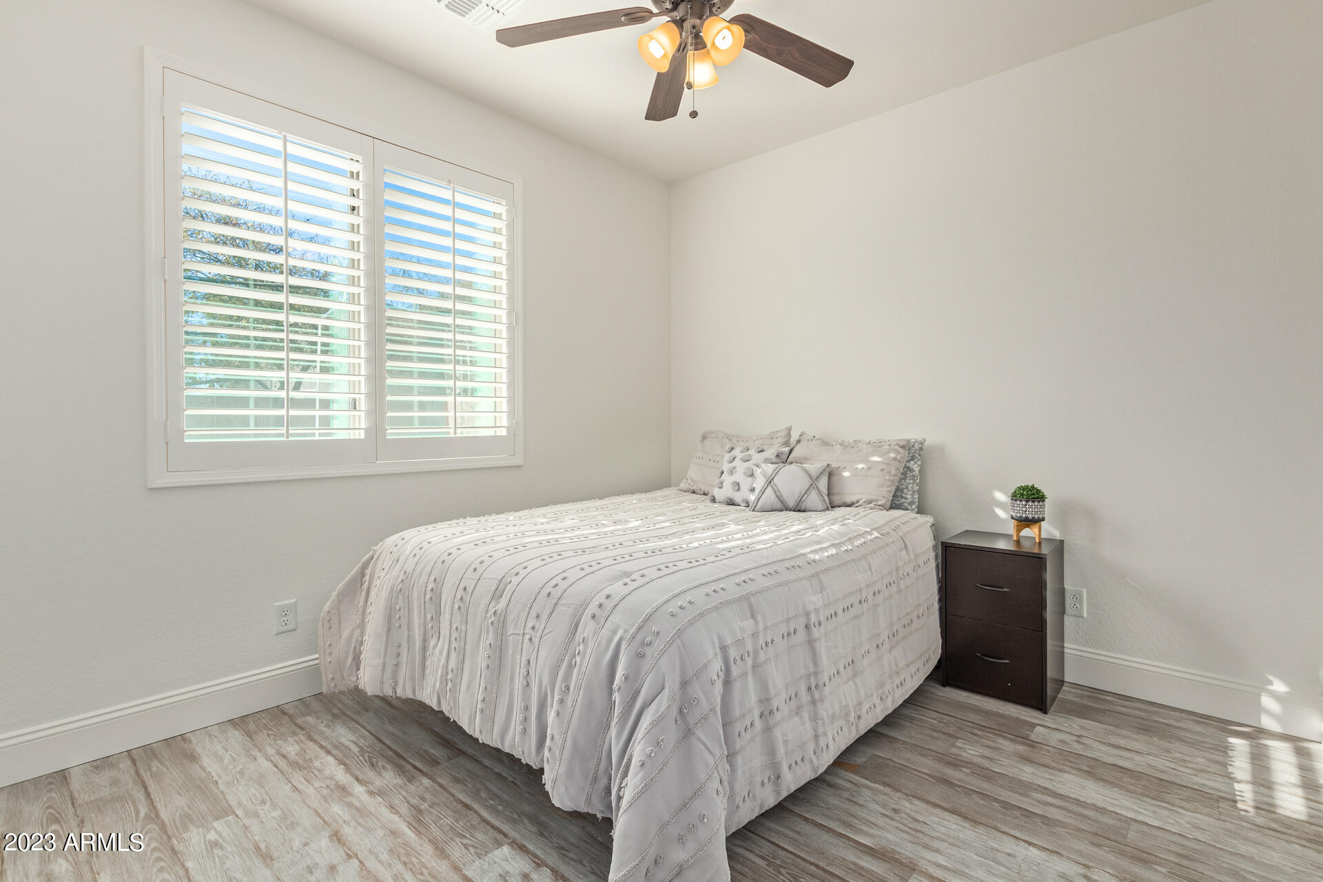 3975 E MESQUITE Street