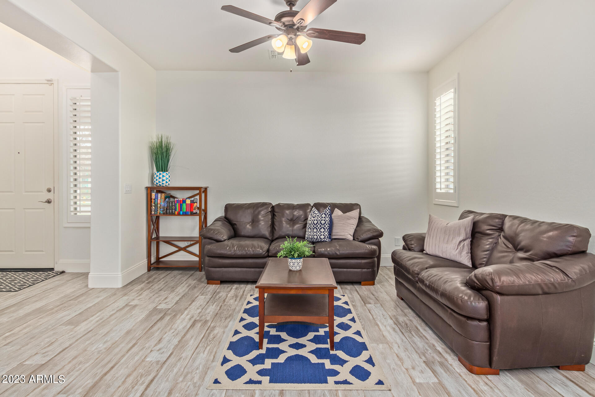 3975 E MESQUITE Street