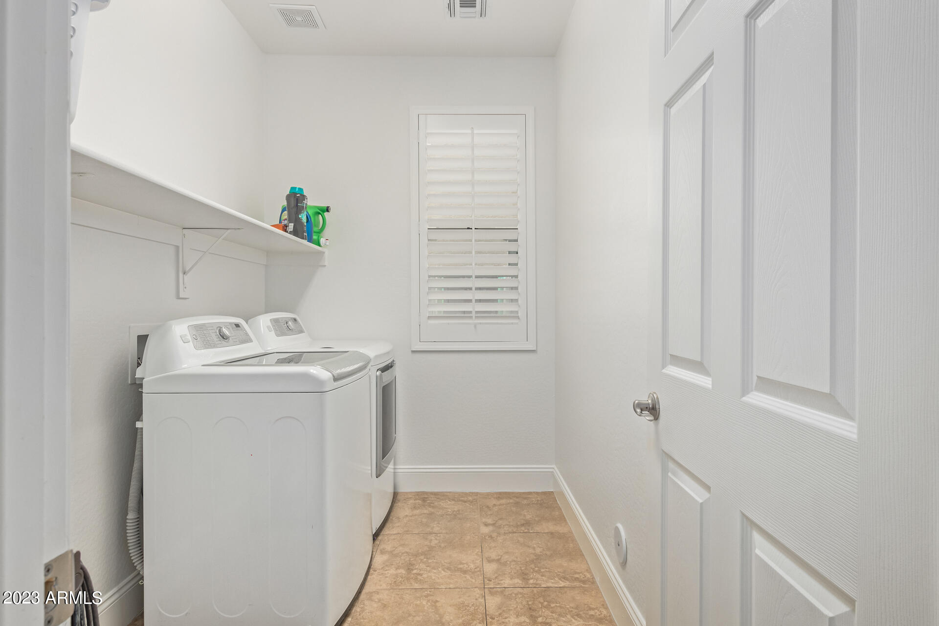 3975 E MESQUITE Street