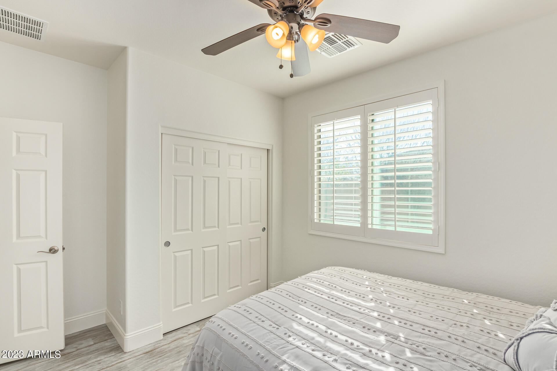 3975 E MESQUITE Street