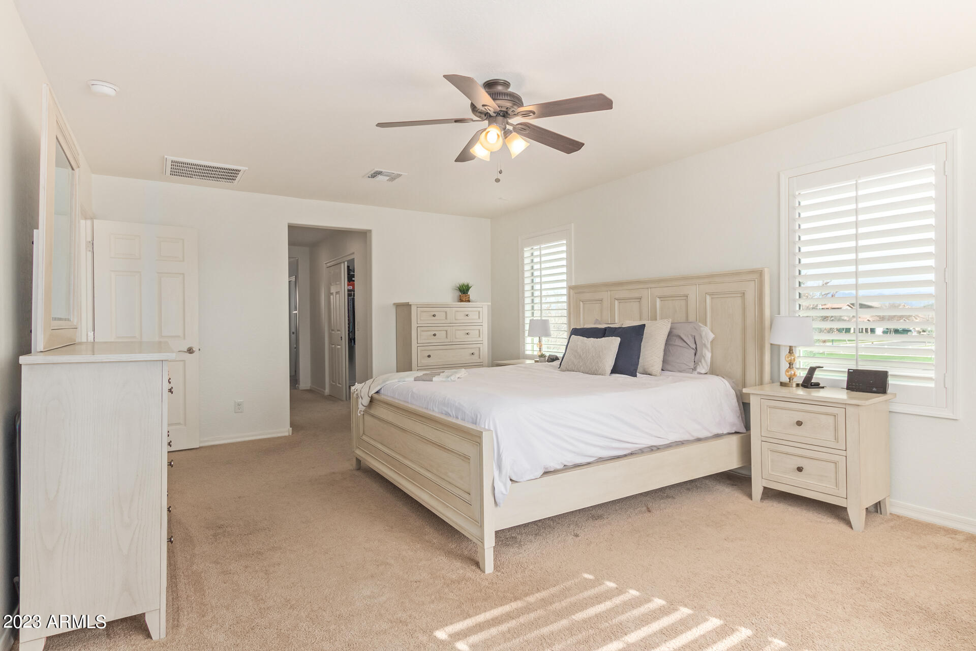 3975 E MESQUITE Street