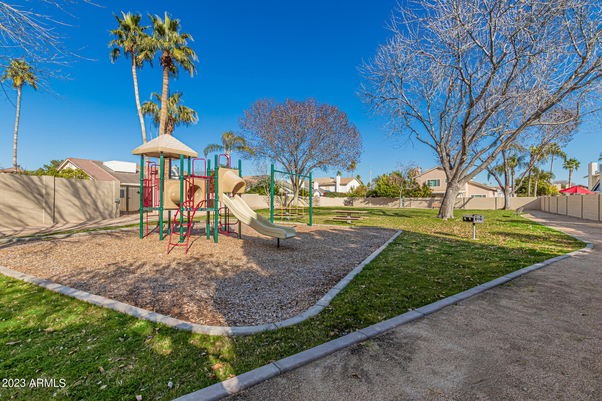 9055 E JENAN Drive