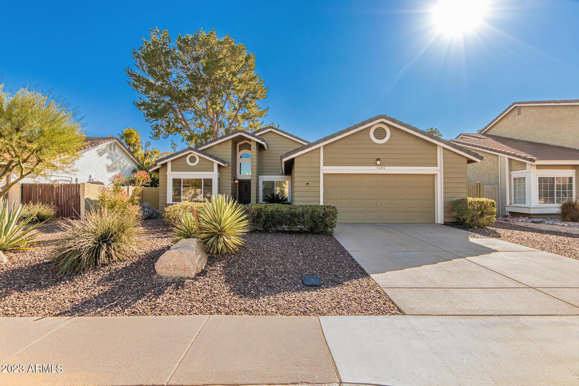 9055 E JENAN Drive