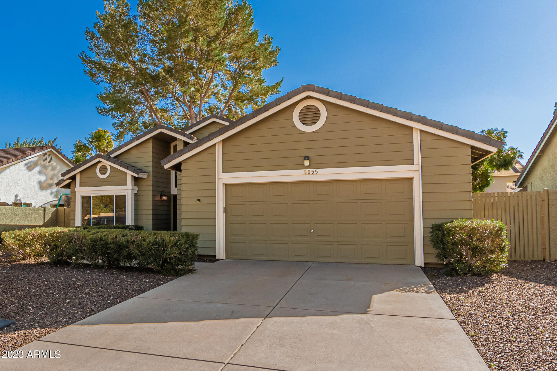 9055 E JENAN Drive