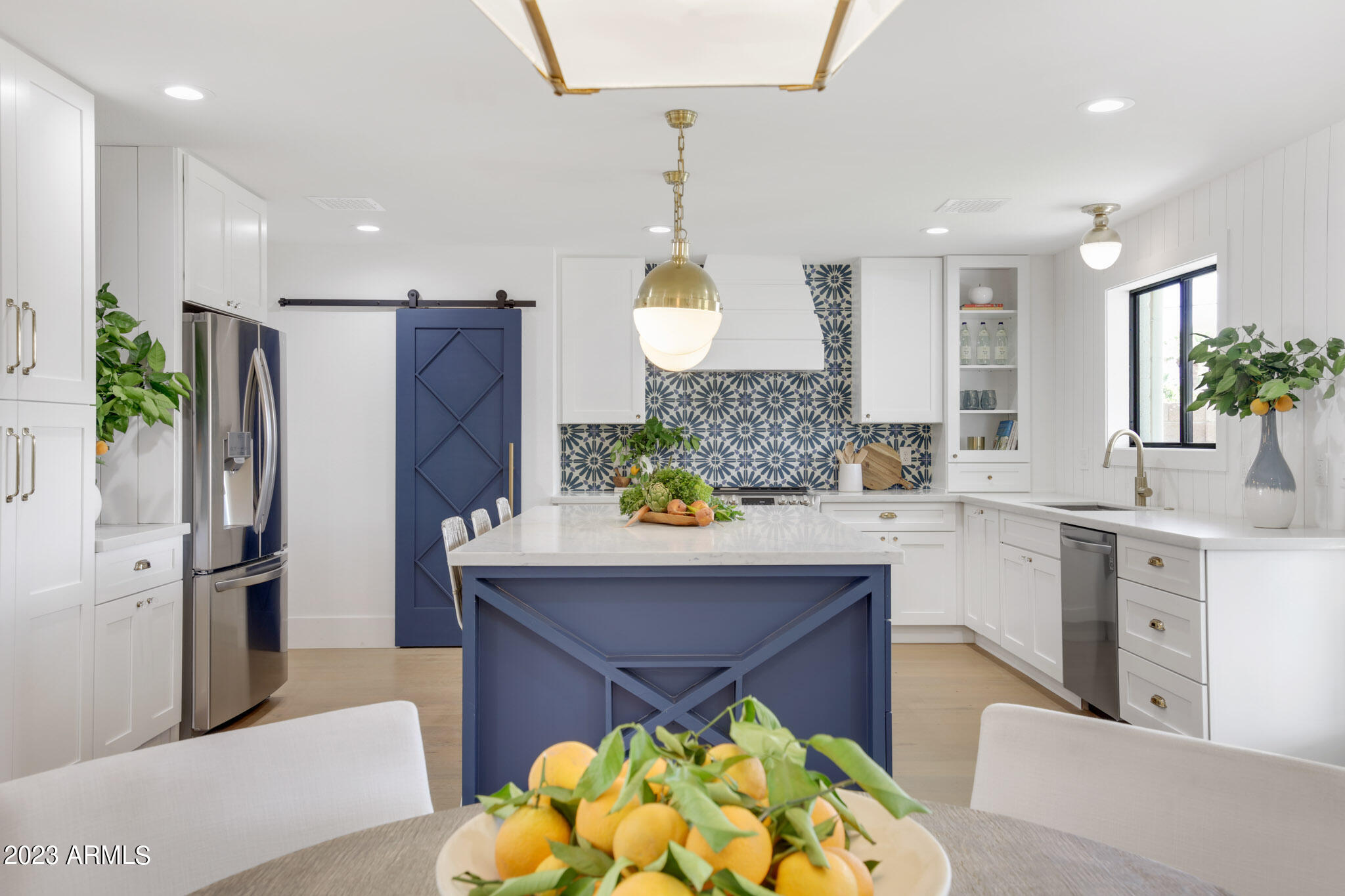 8543 E FAIRMOUNT Avenue