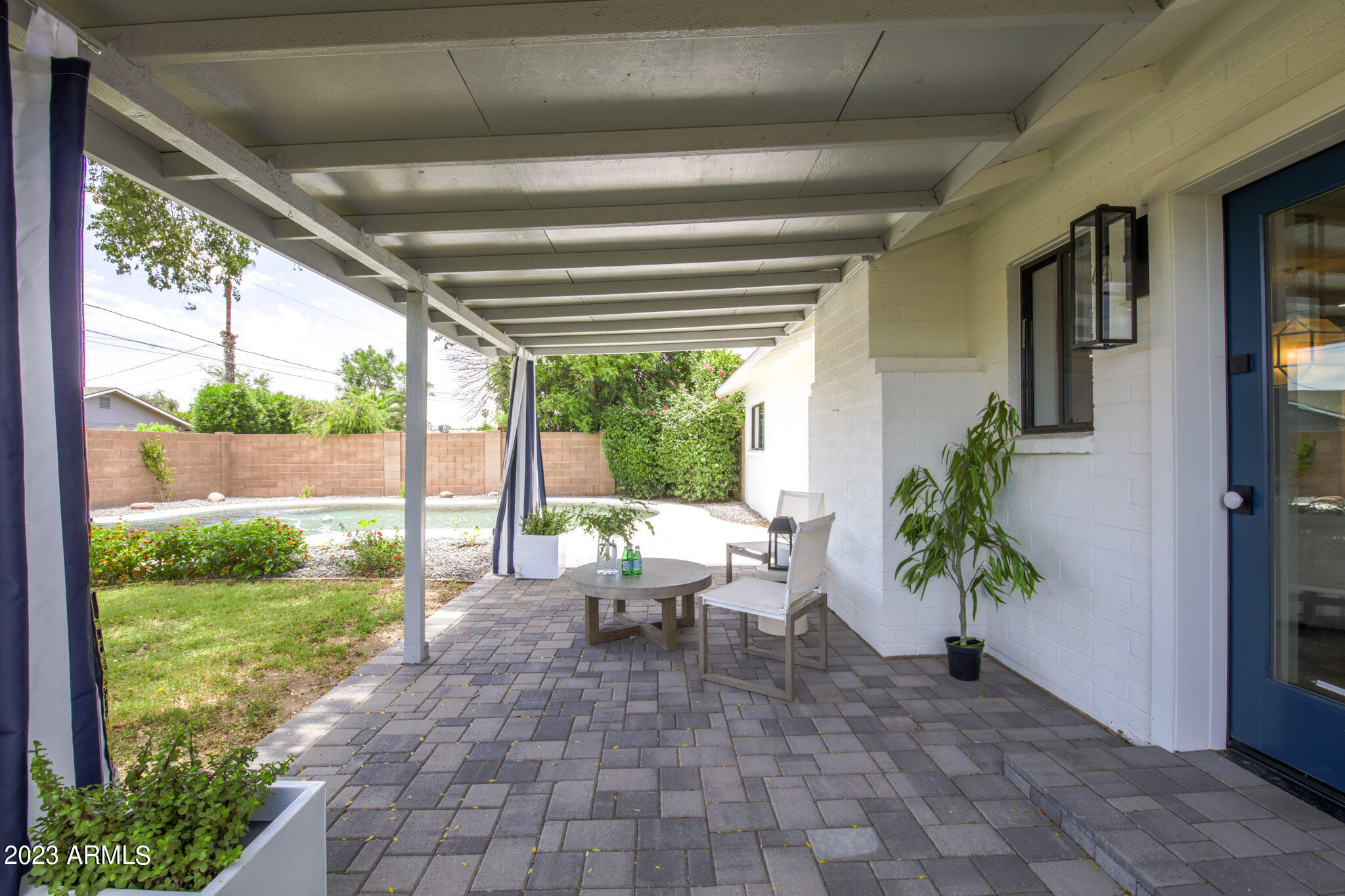 8543 E FAIRMOUNT Avenue