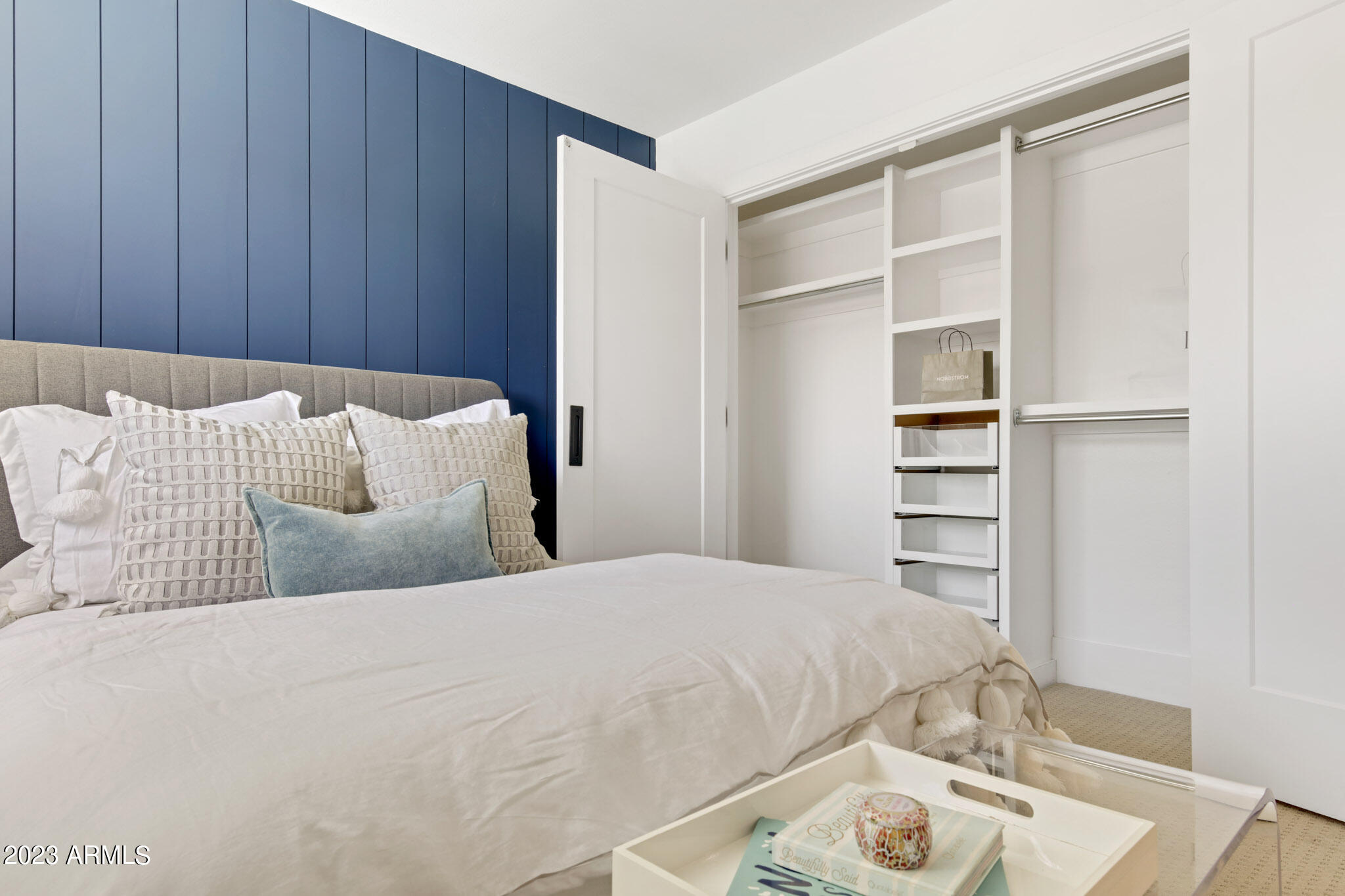 8543 E FAIRMOUNT Avenue