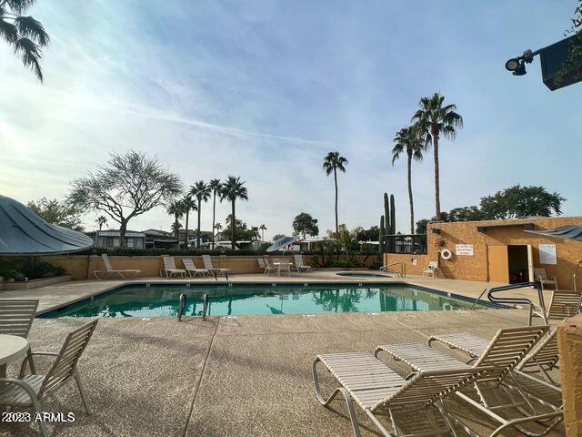 200 E KNOX Road # 12