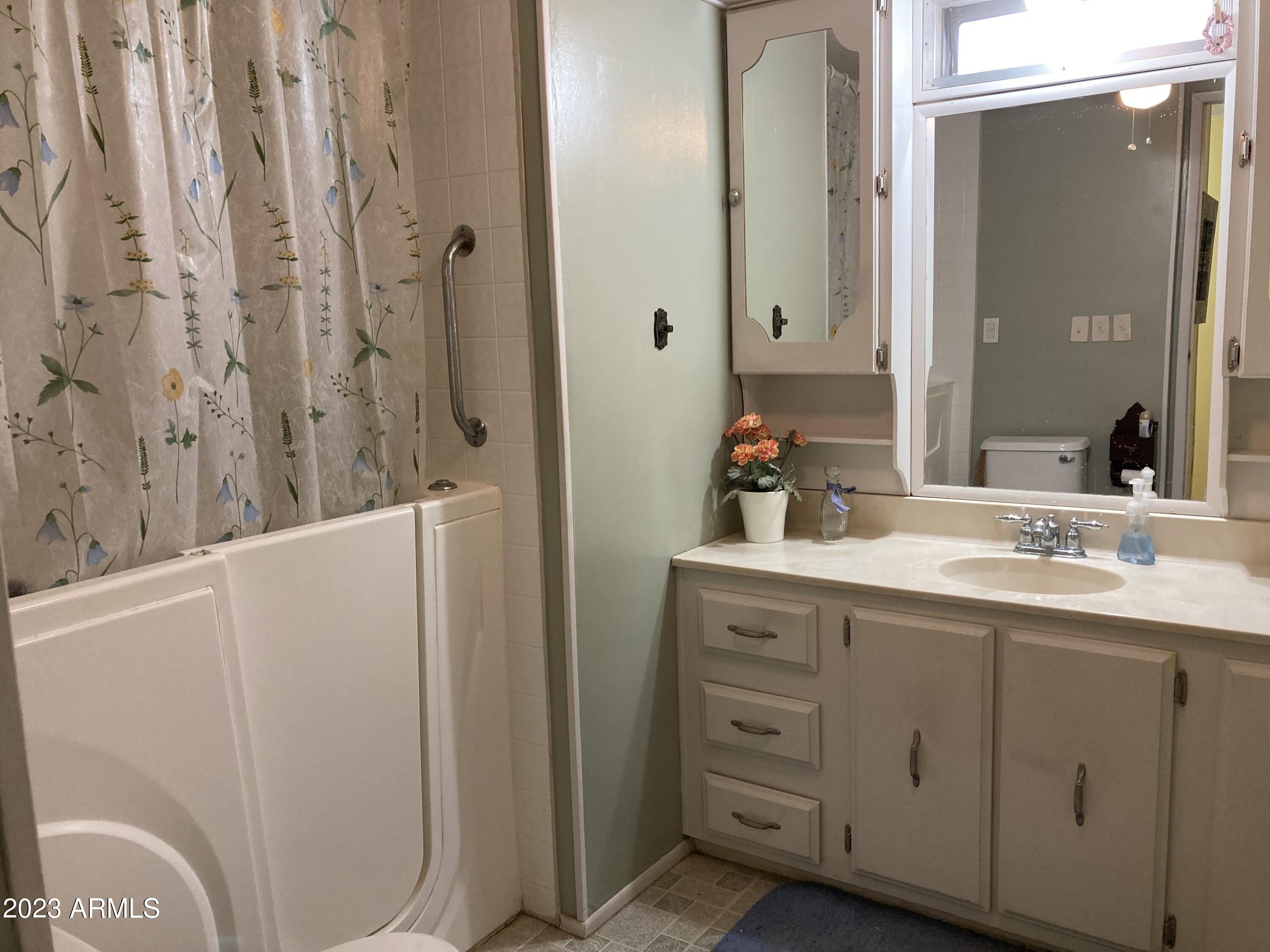 200 E KNOX Road # 12