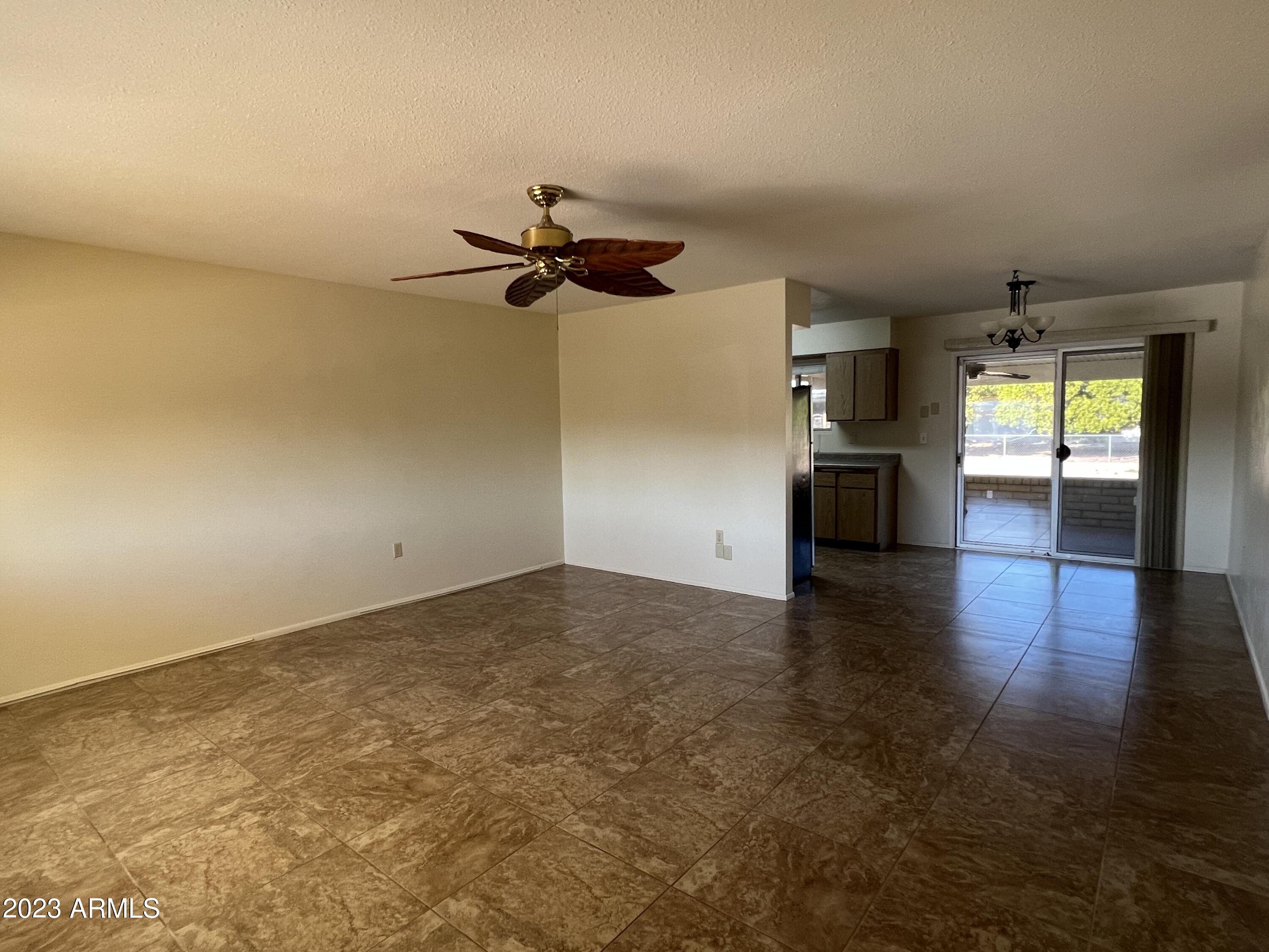 10939 W SARATOGA Circle