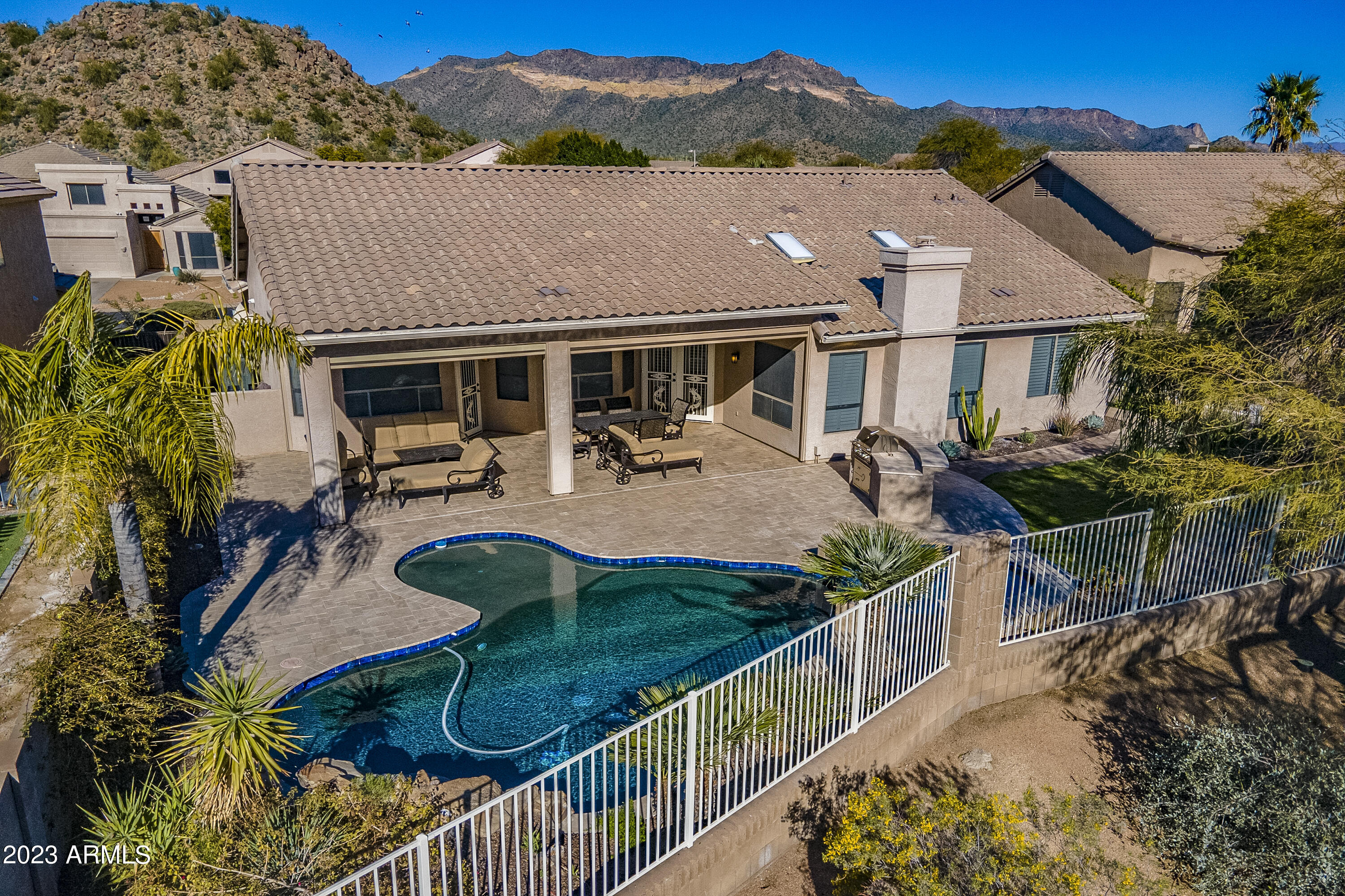 9463 E MENLO Circle