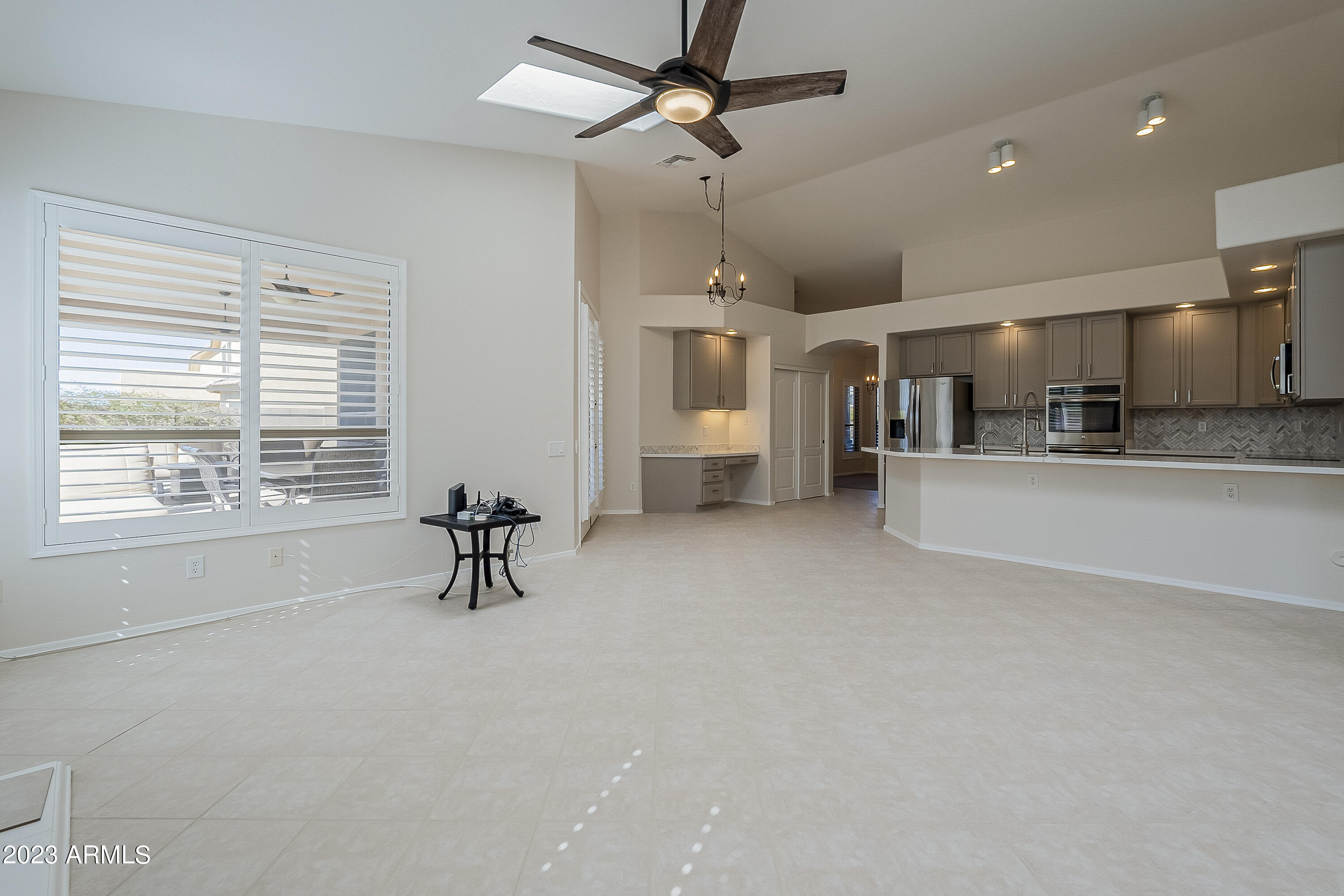 9463 E MENLO Circle
