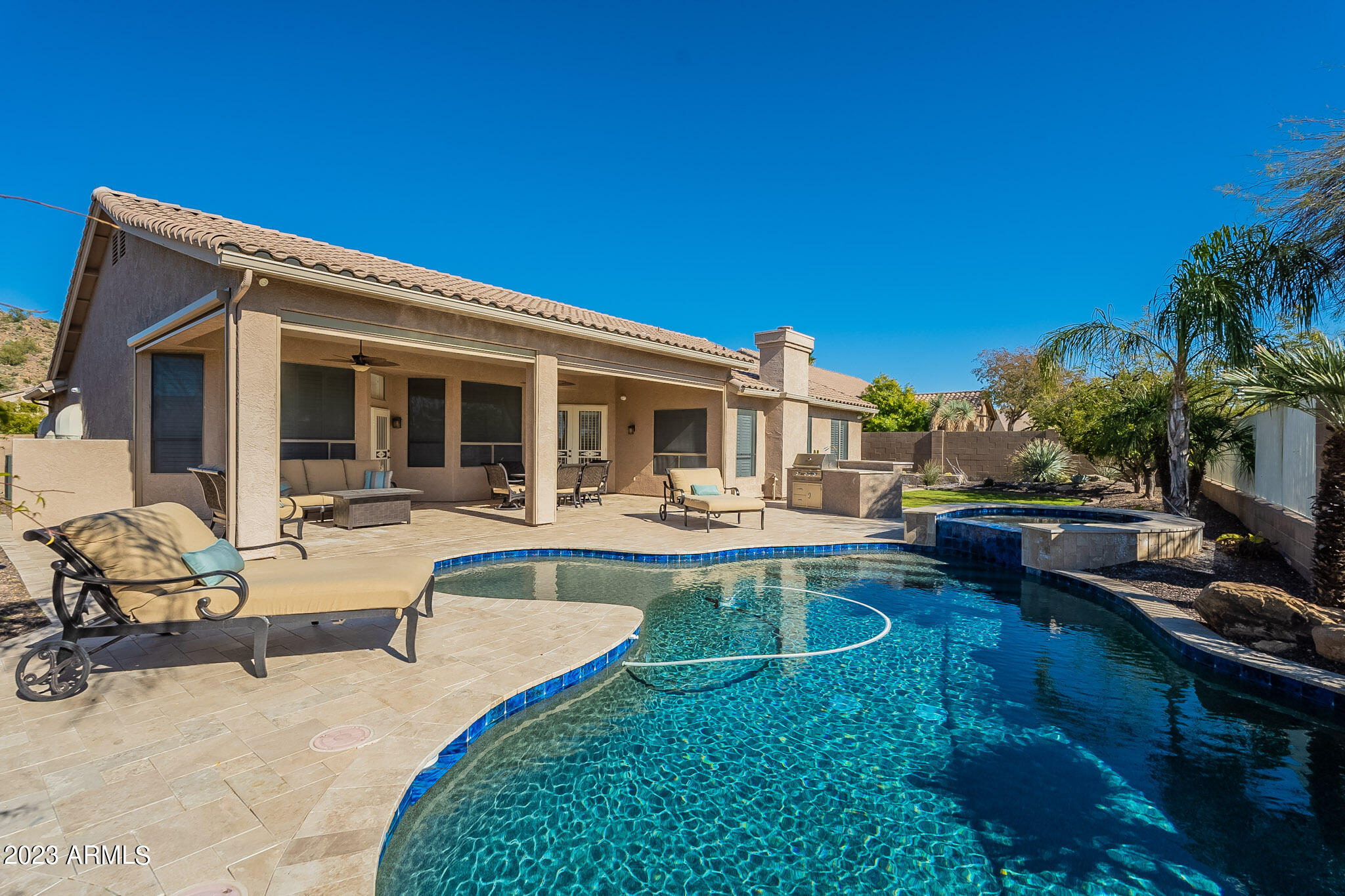 9463 E MENLO Circle