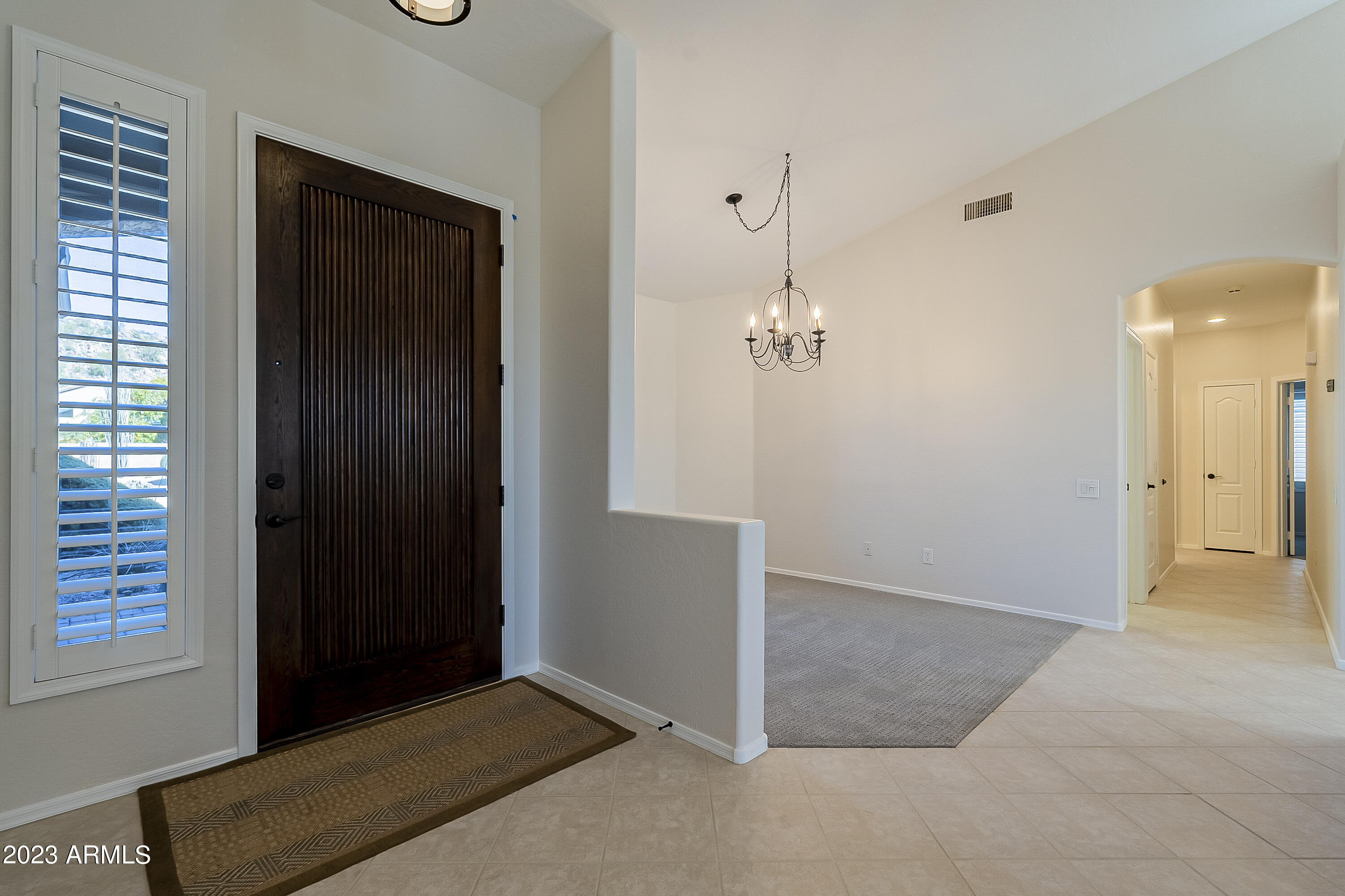 9463 E MENLO Circle