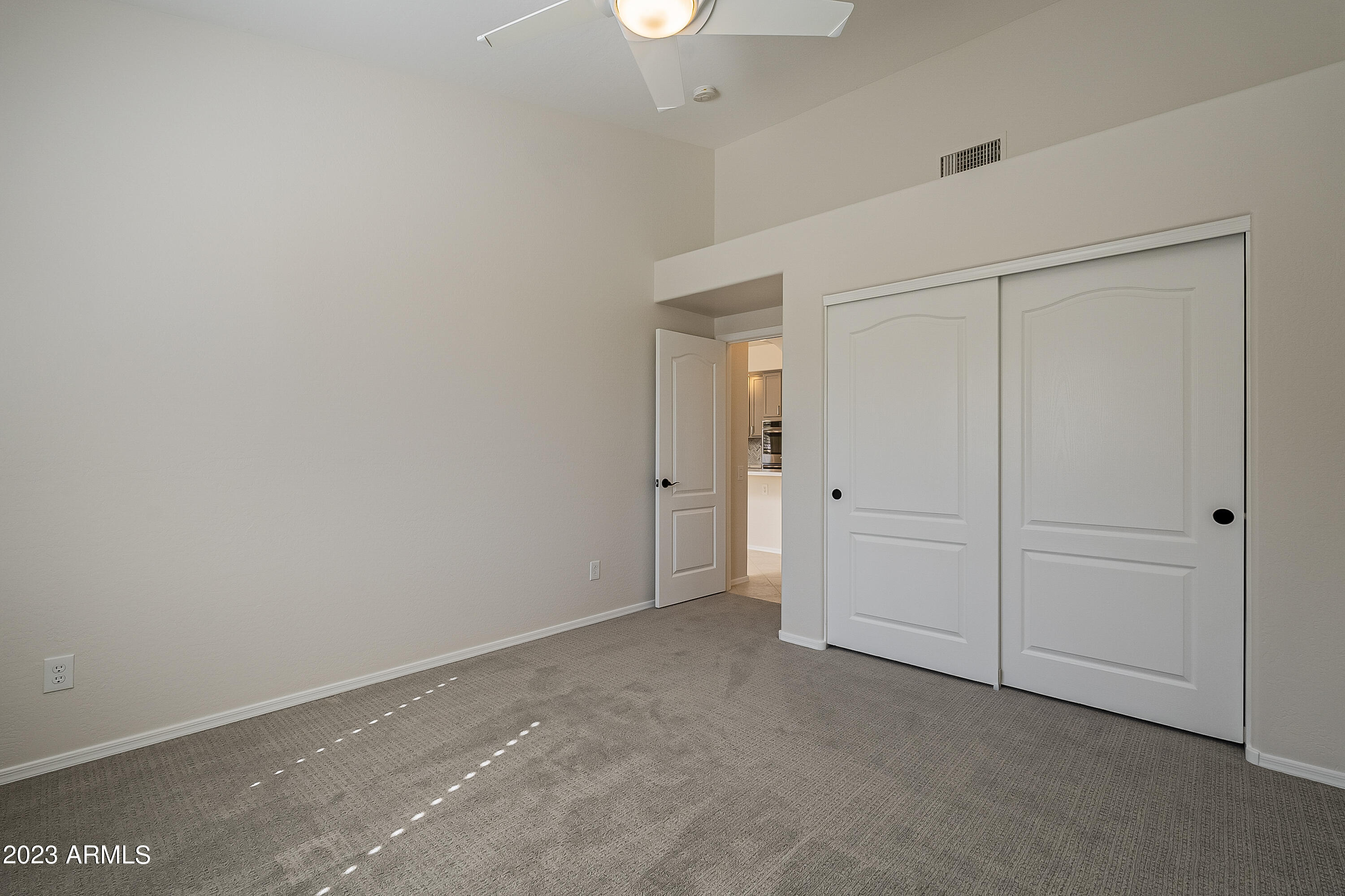 9463 E MENLO Circle
