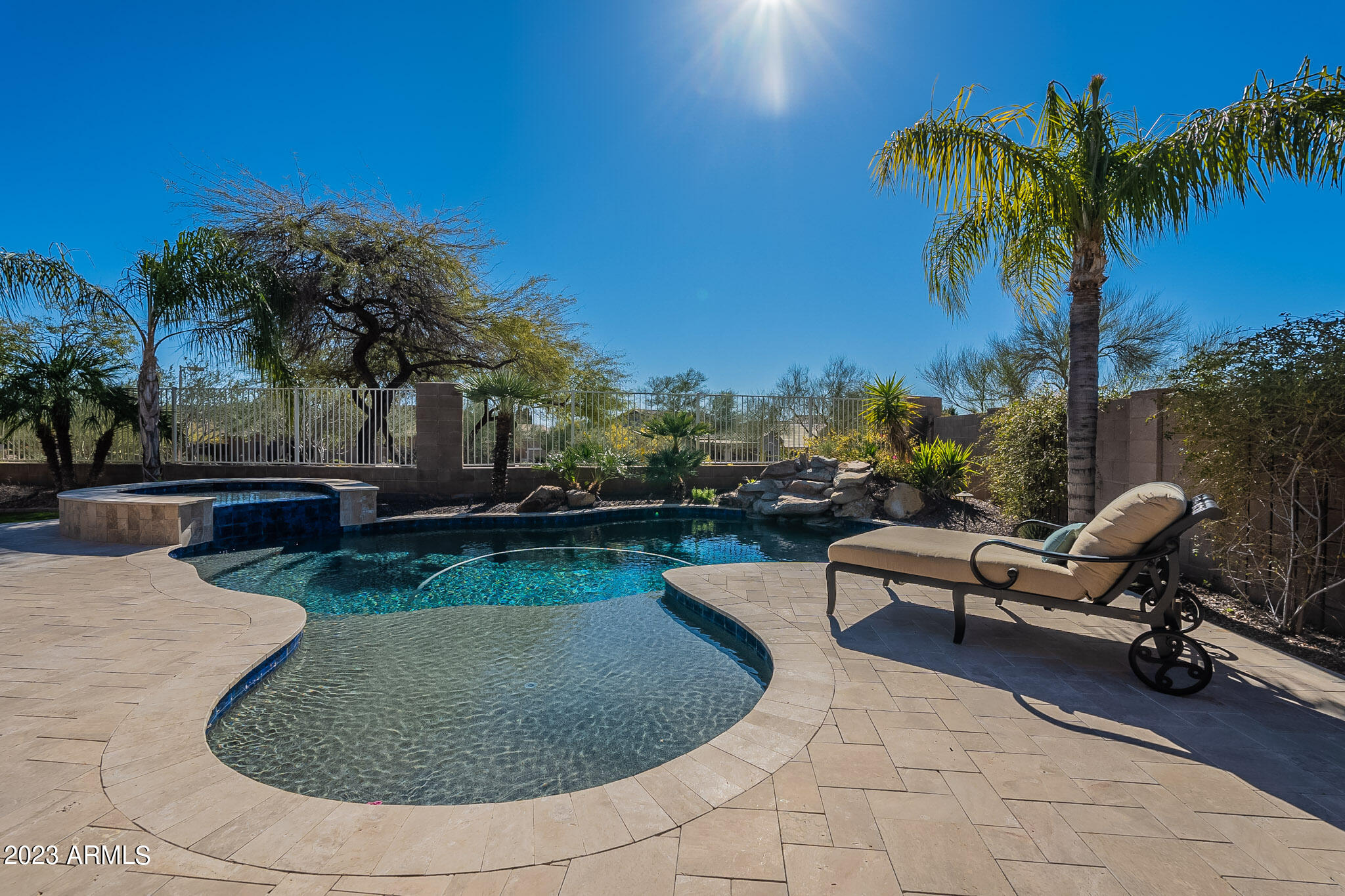 9463 E MENLO Circle