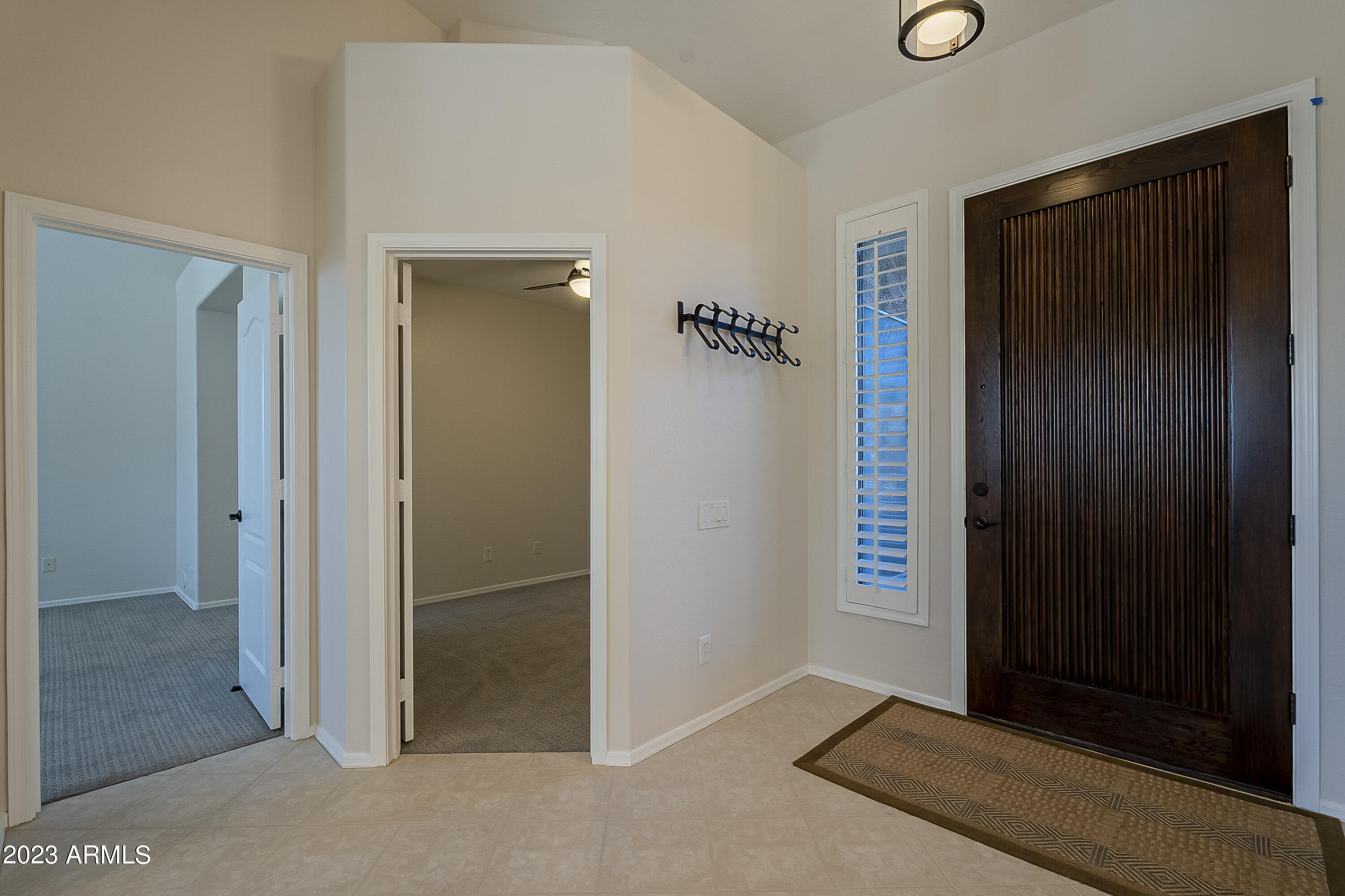 9463 E MENLO Circle