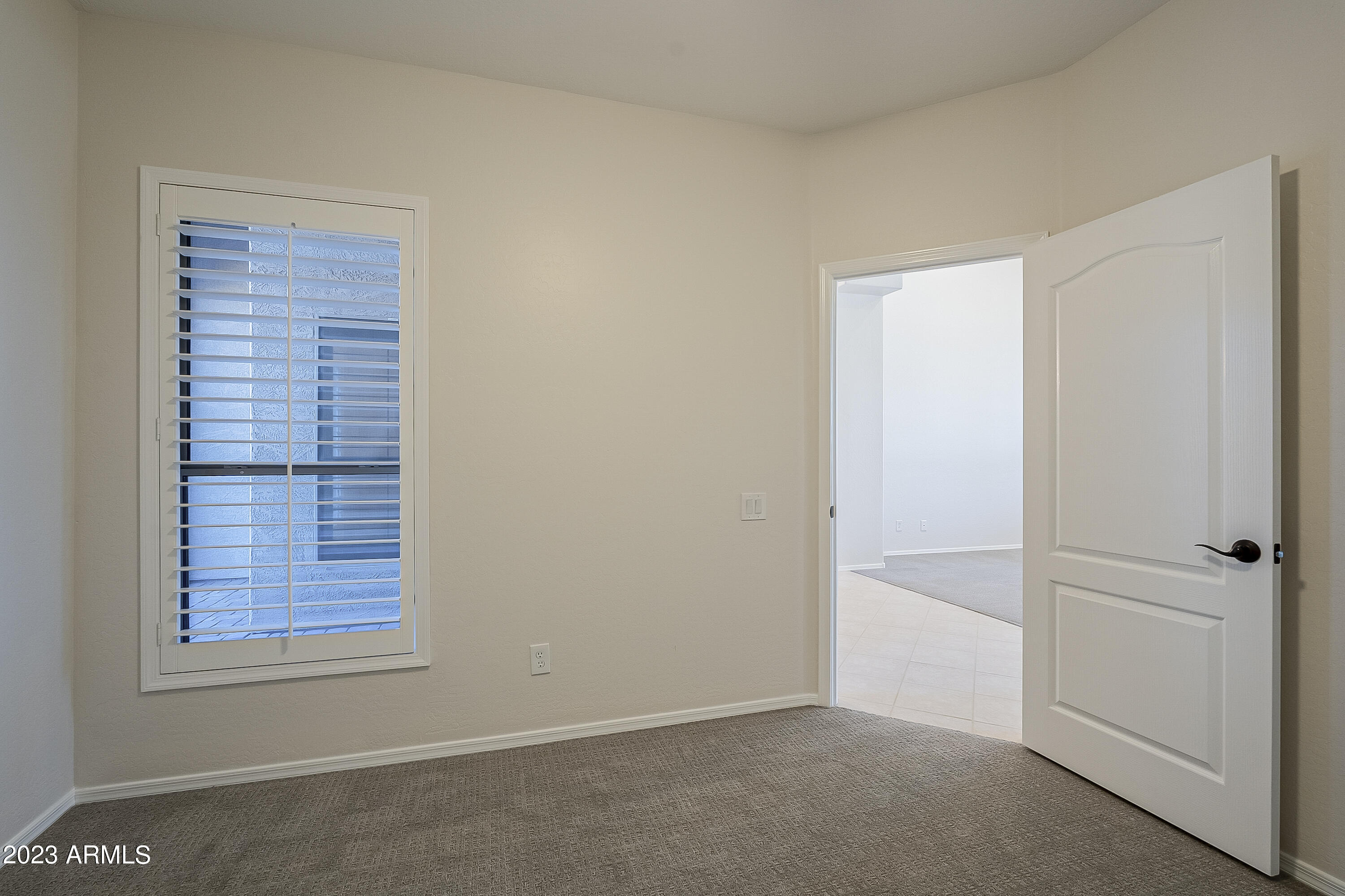 9463 E MENLO Circle