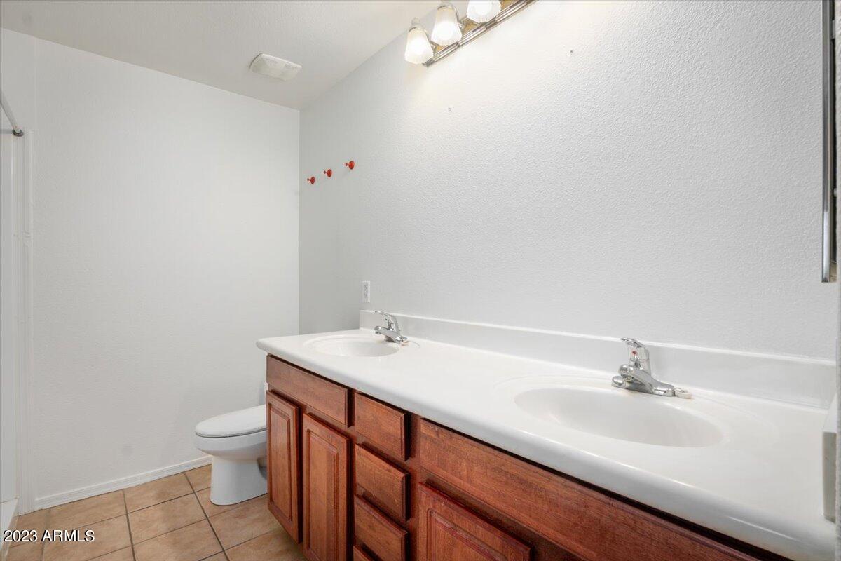 920 E DEVONSHIRE Avenue # 3029